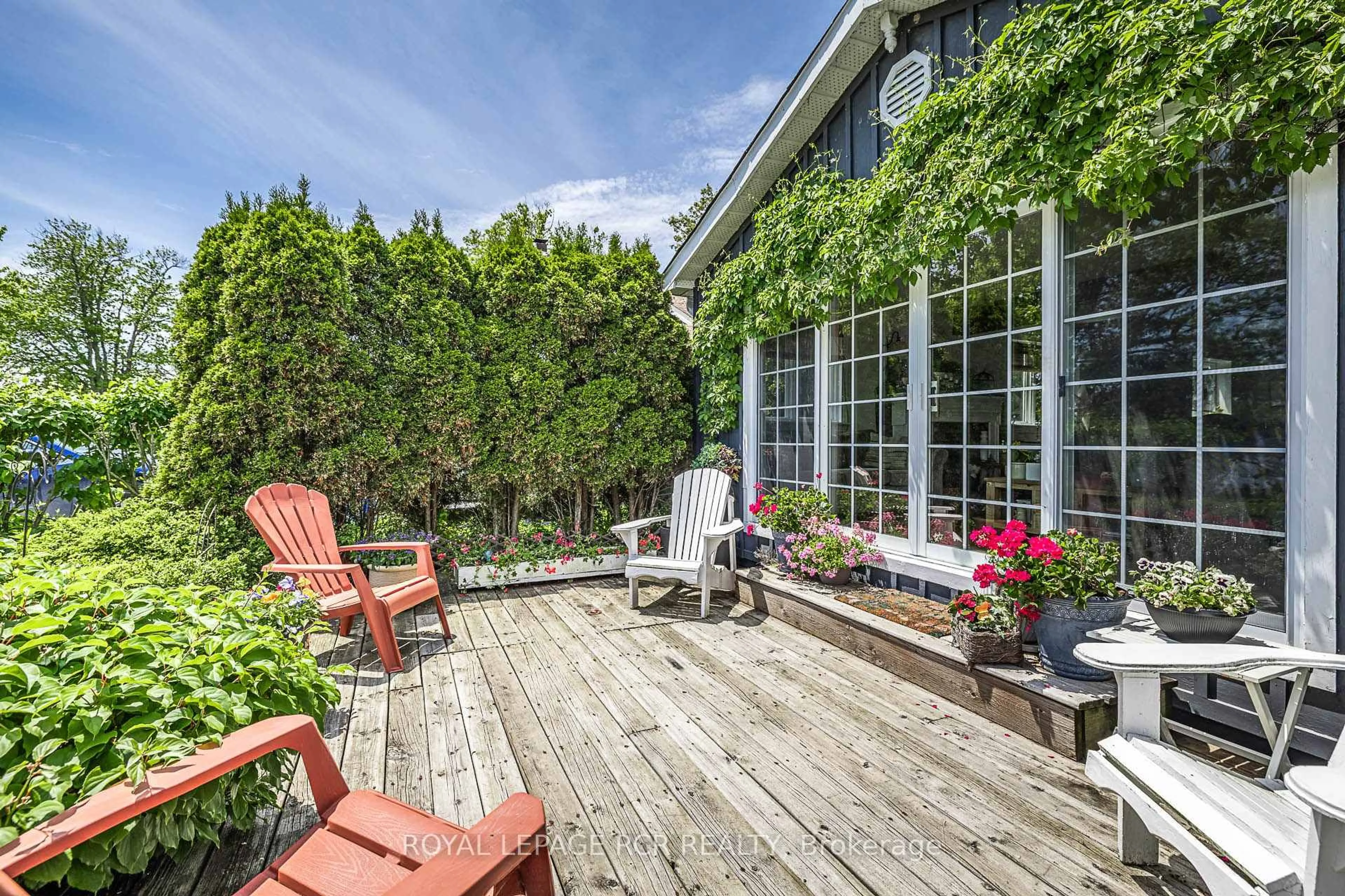 Patio, unknown for 154 Pine Point Lane, Scugog Ontario L9L 1B4