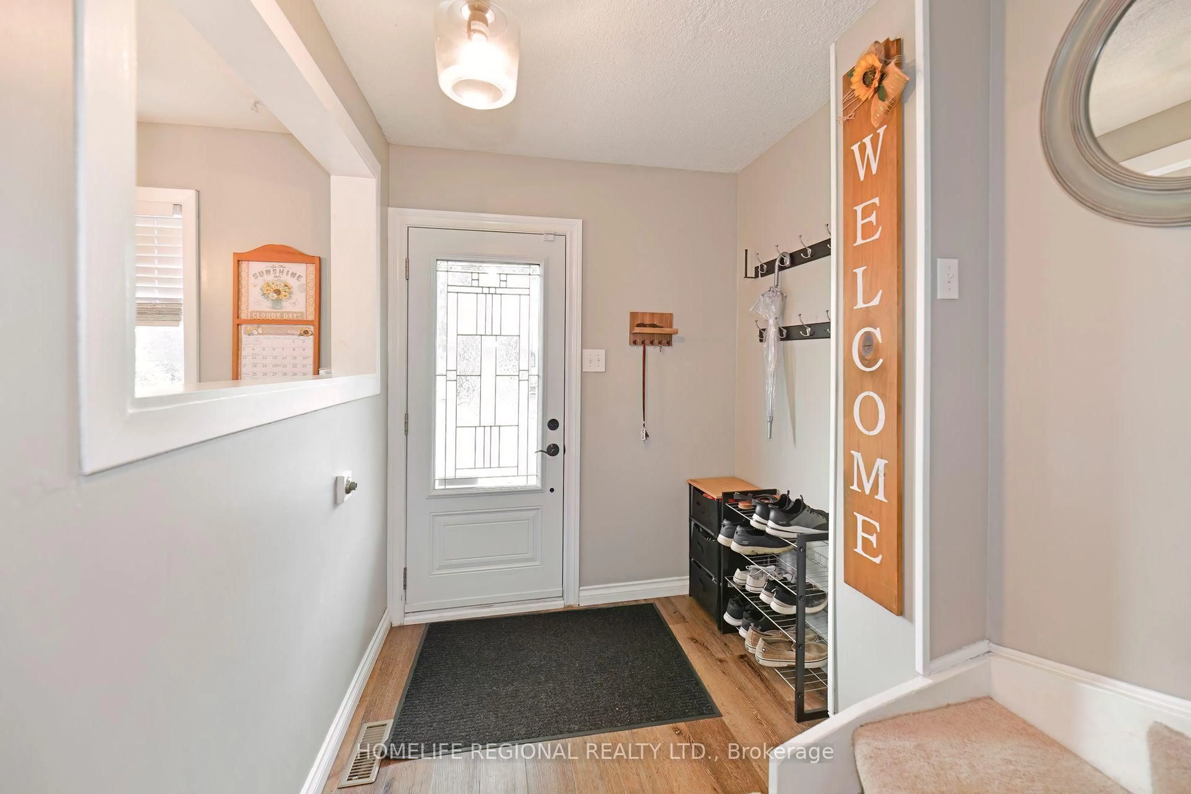 Indoor entryway for 30 Lucas Lane, Ajax Ontario L1S 3P8