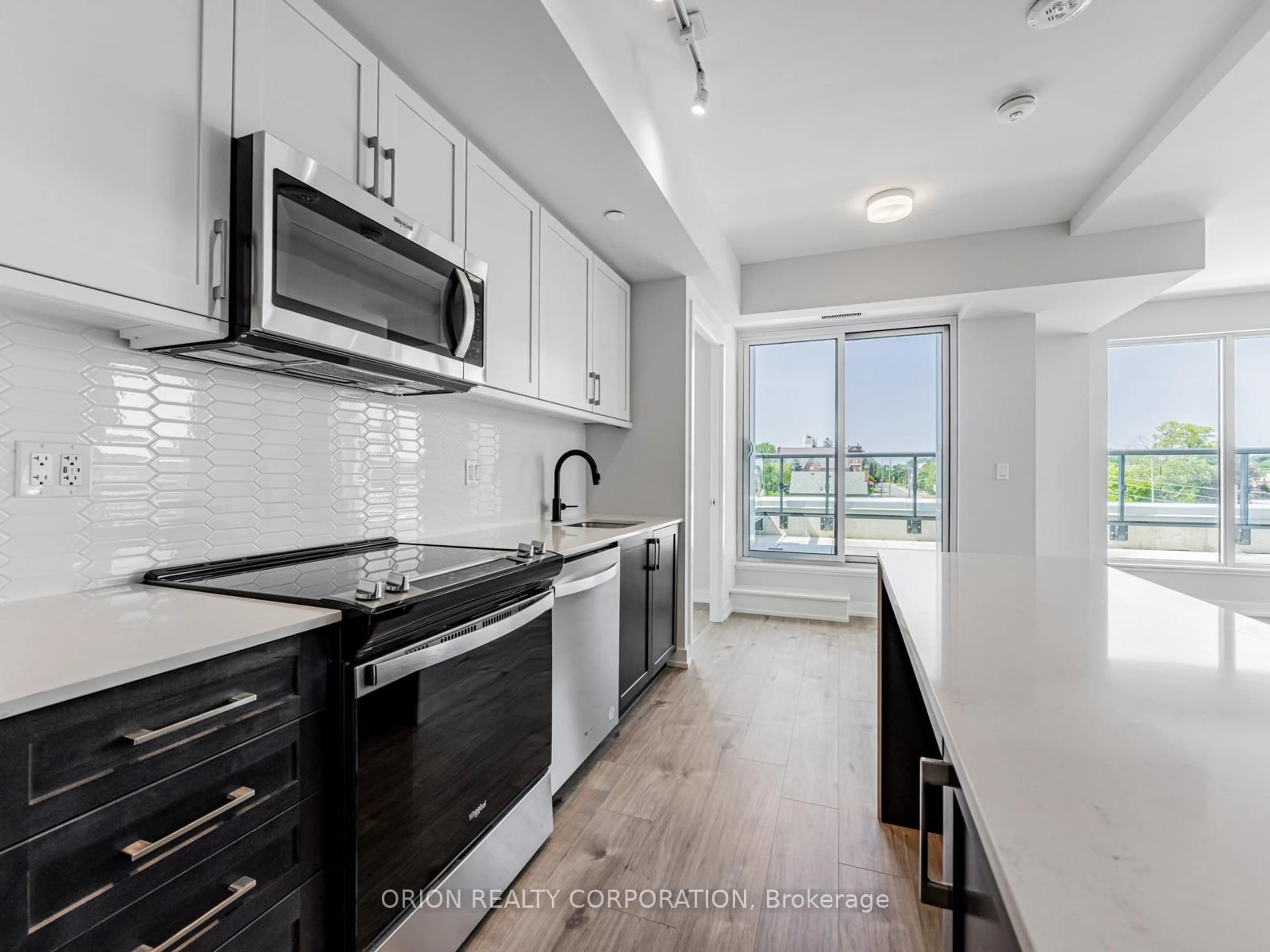 Unknown for 201 Brock St #430, Whitby Ontario L1N 4K2