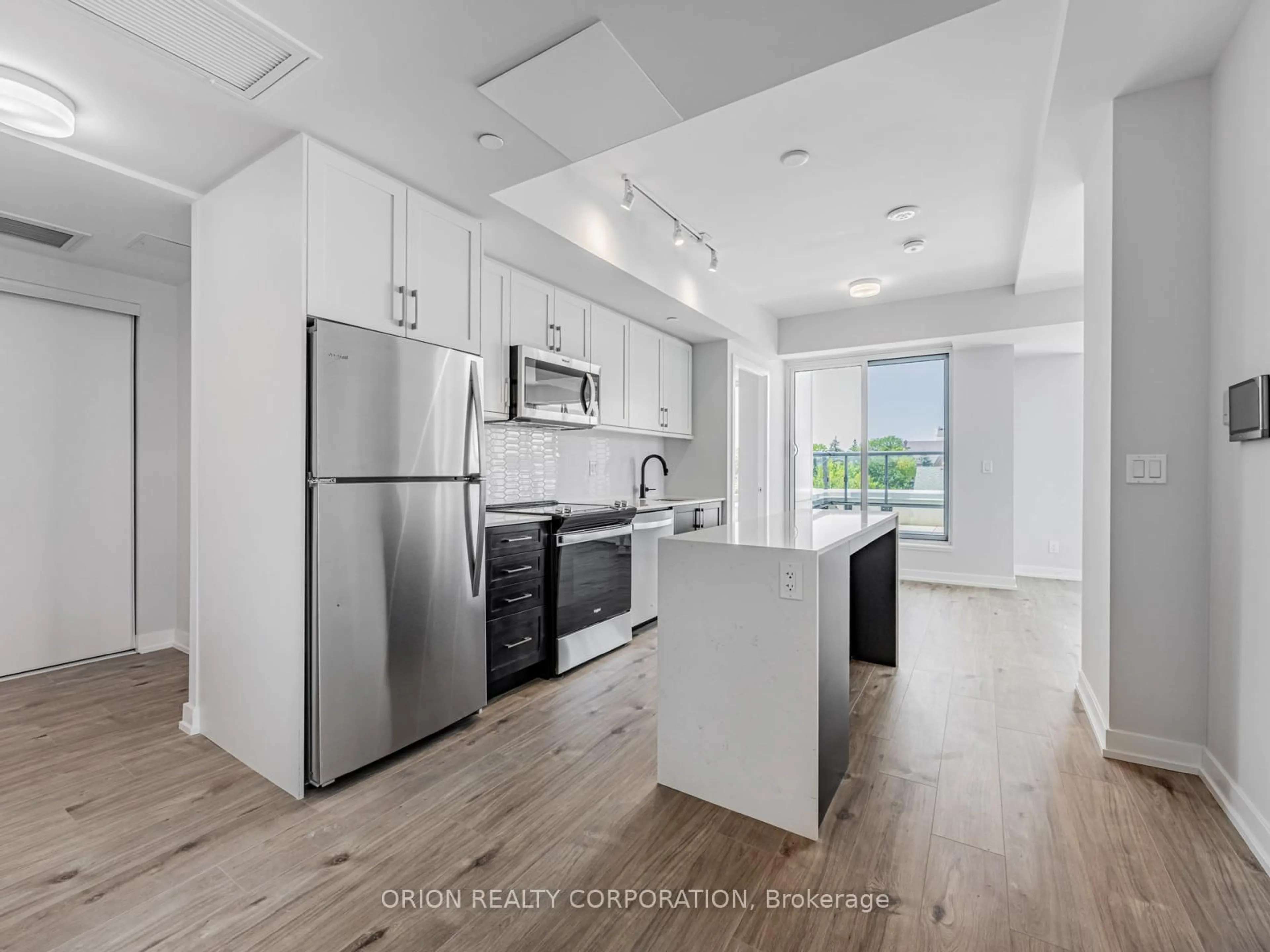 Open concept kitchen, unknown for 201 Brock St #430, Whitby Ontario L1N 4K2
