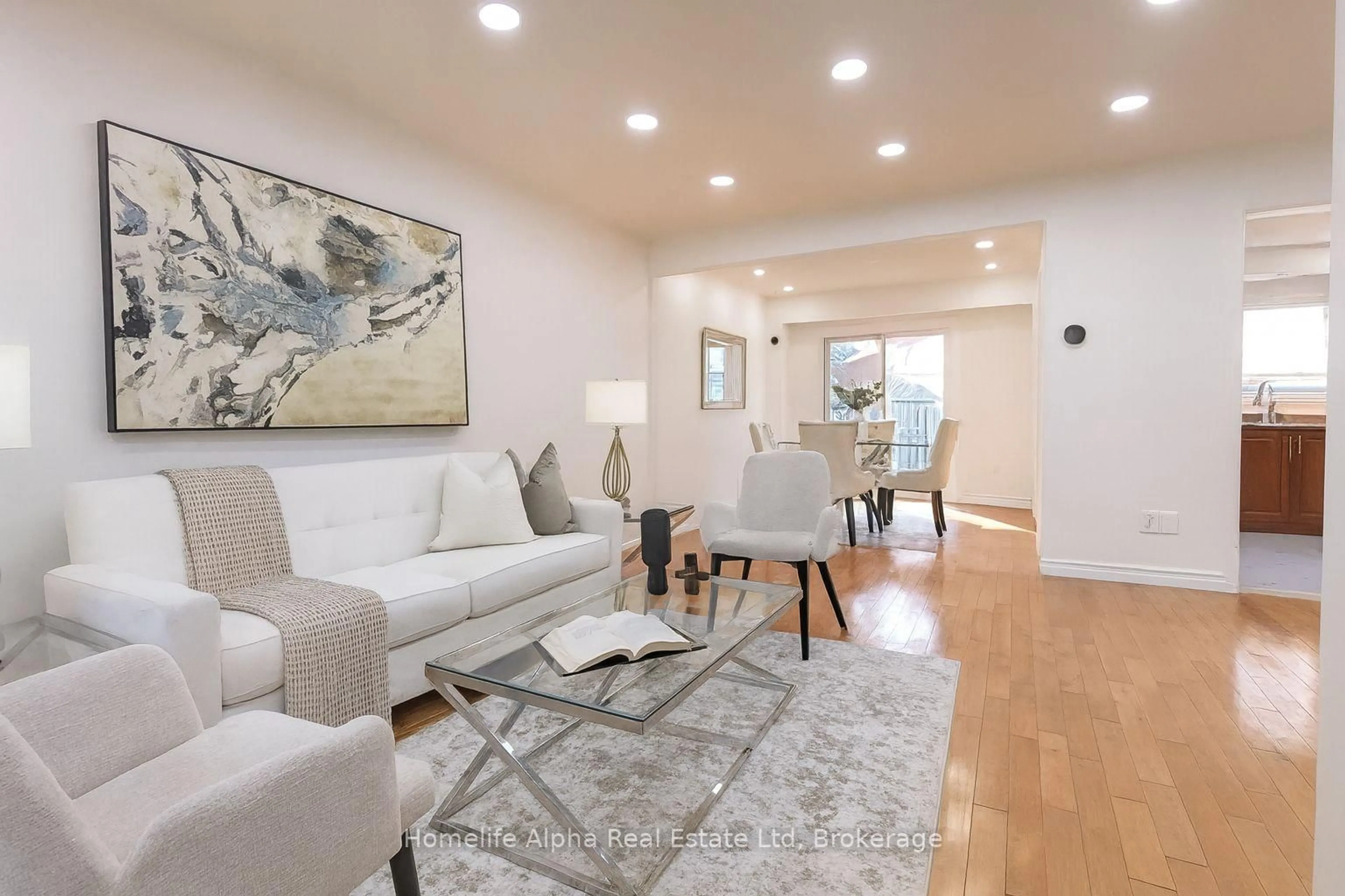 Living room with furniture, unknown for 63 Homedale Dr, Toronto Ontario M1V 1M1
