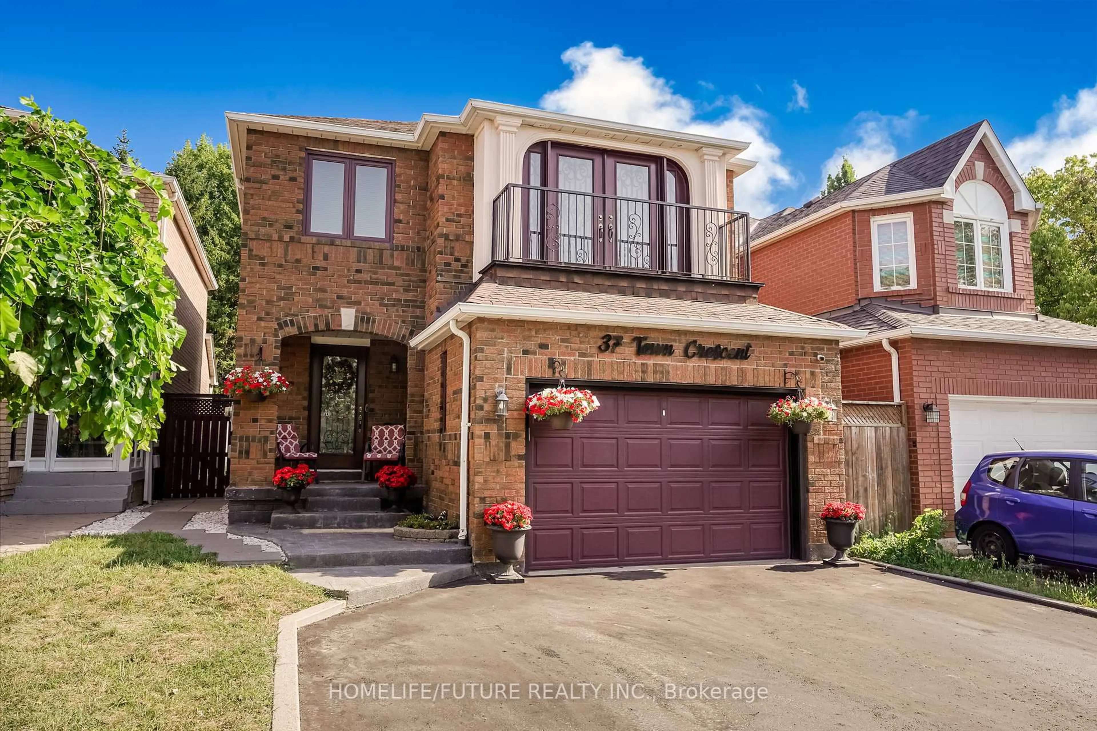 Home with brick exterior material, street for 37 Tawn Cres, Ajax Ontario L1Z 1H9