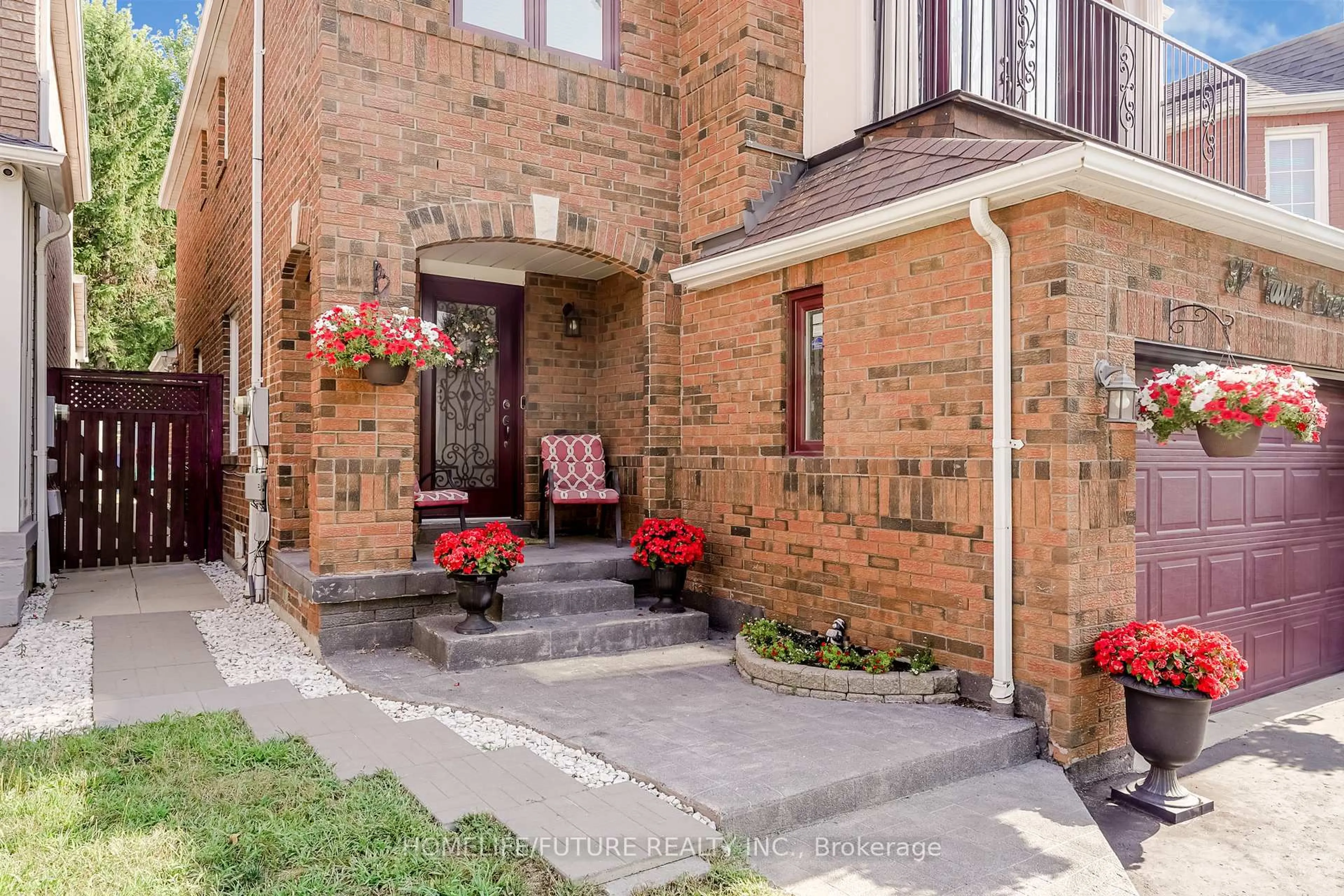 Unknown for 37 Tawn Cres, Ajax Ontario L1Z 1H9