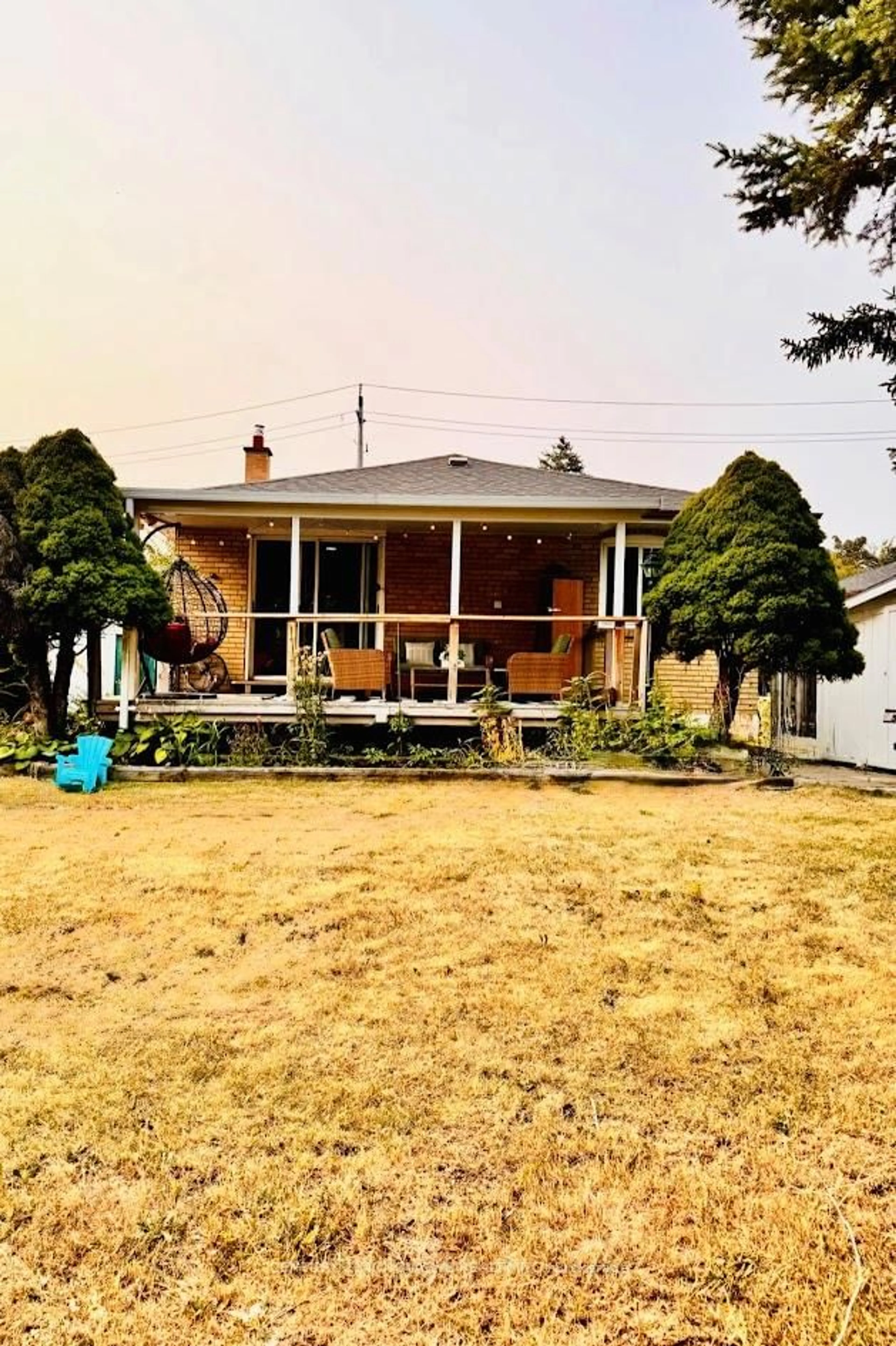 A pic from outside/outdoor area/front of a property/back of a property/a pic from drone, building for 49 Slan Ave, Toronto Ontario M1G 3B4