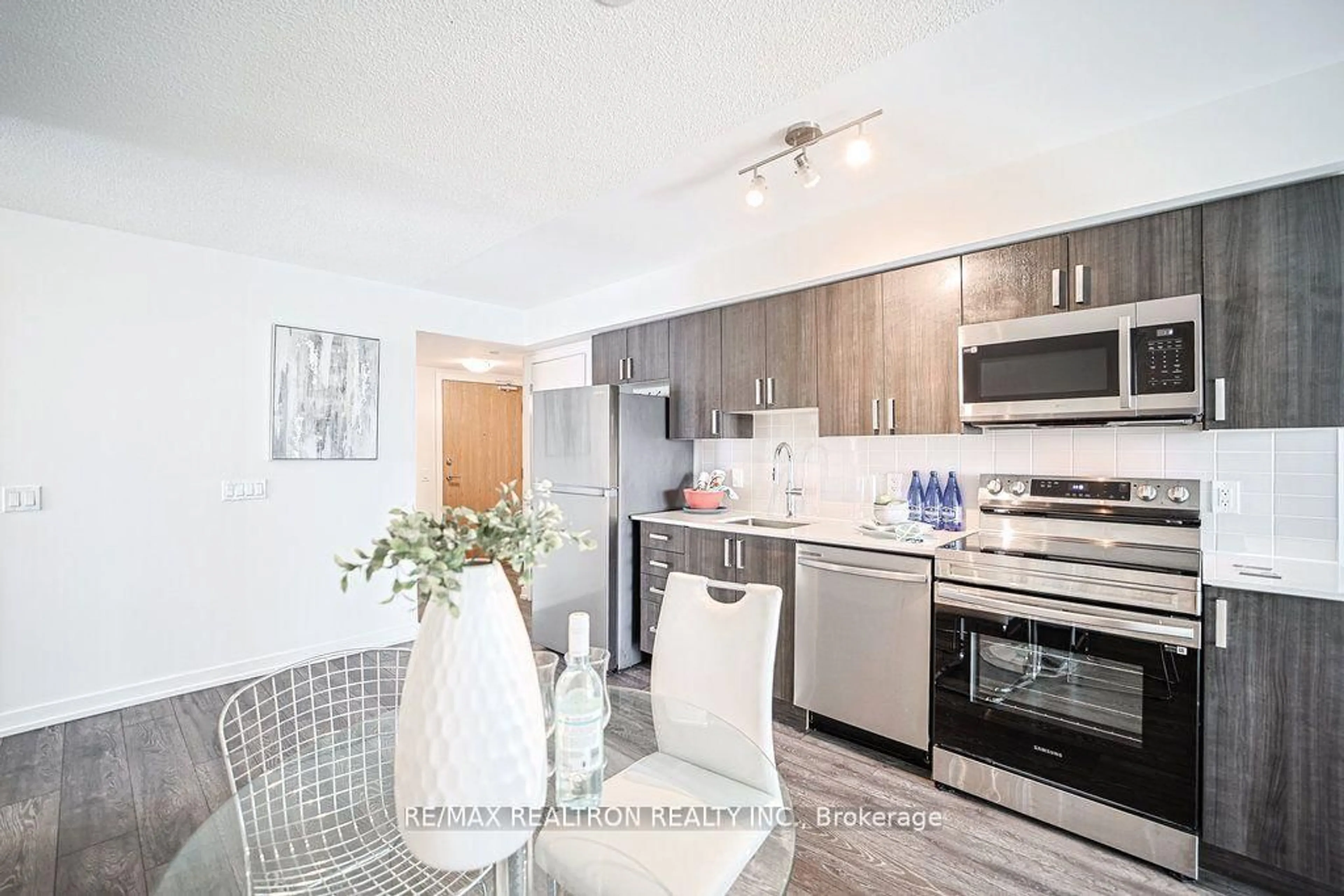 Unknown for 1455 Celebration Dr #1504, Pickering Ontario L1W 0C3