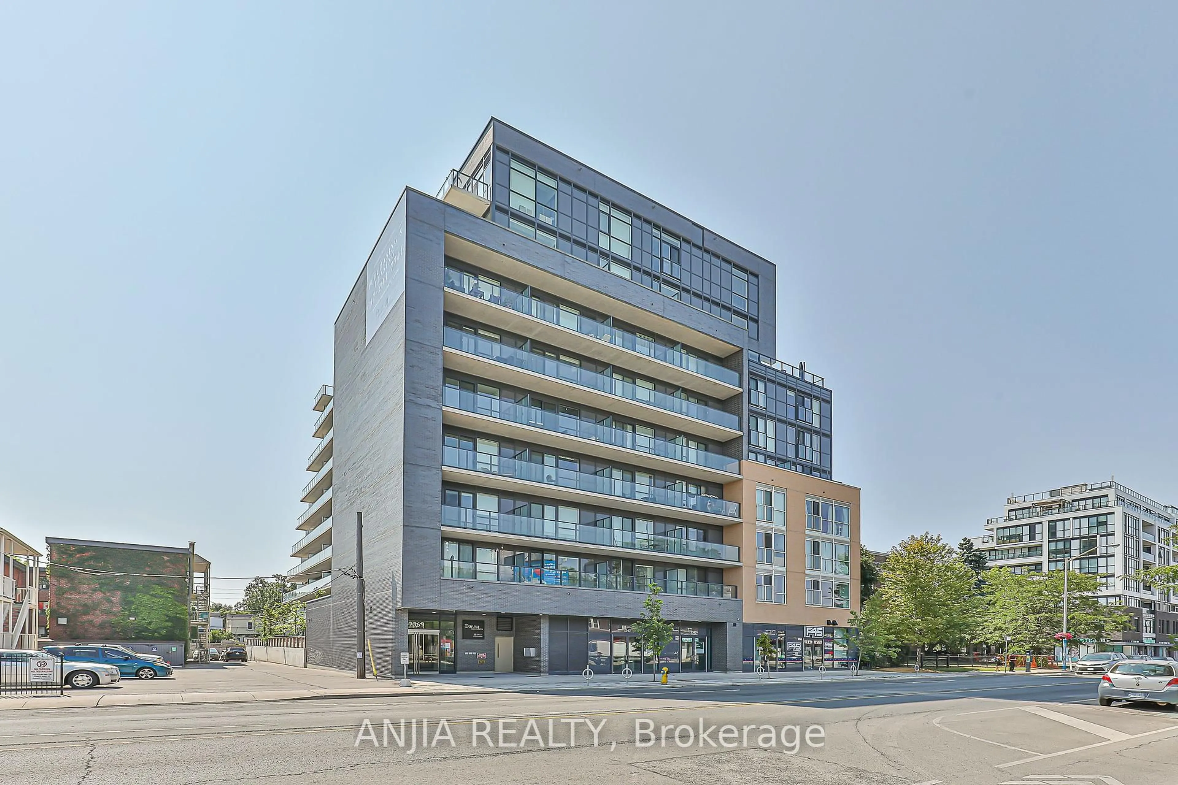 Unknown for 2369 Danforth Ave #207, Toronto Ontario M4C 0B1