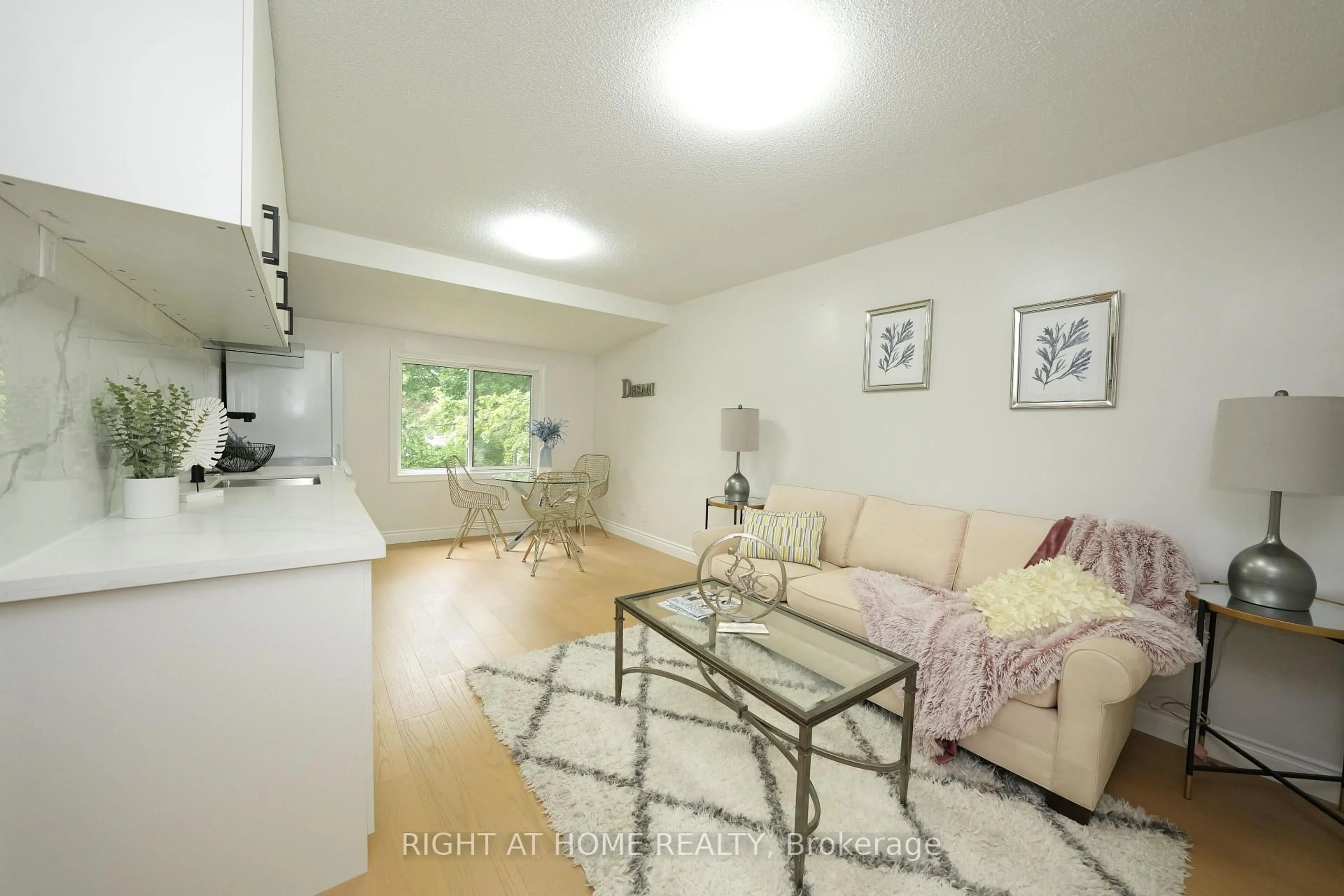 Living room with furniture, unknown for 149 Dorset Rd, Toronto Ontario M1M 2T5