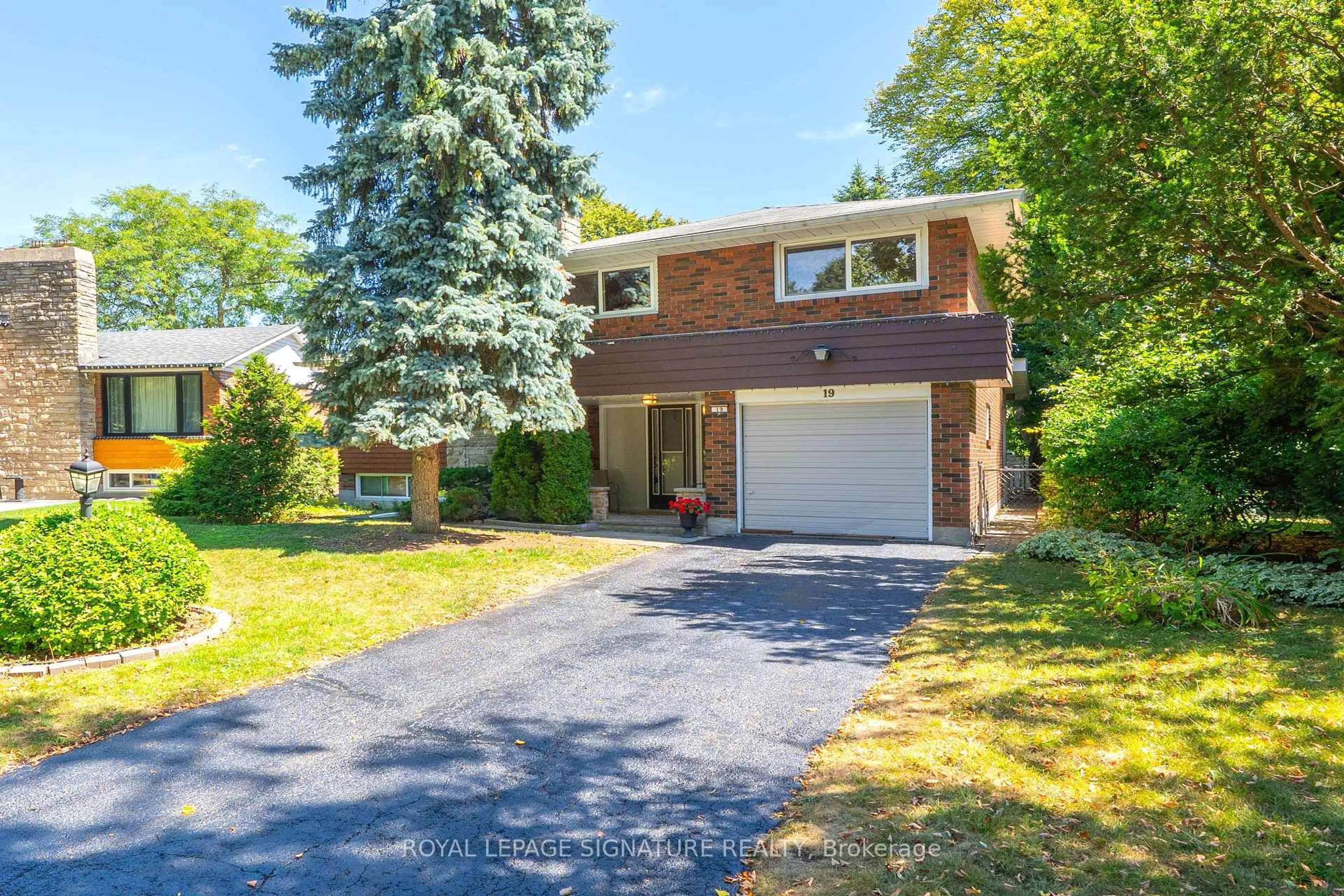 Home with brick exterior material, street for 19 Castlemere Cres, Toronto Ontario M1W 1K4