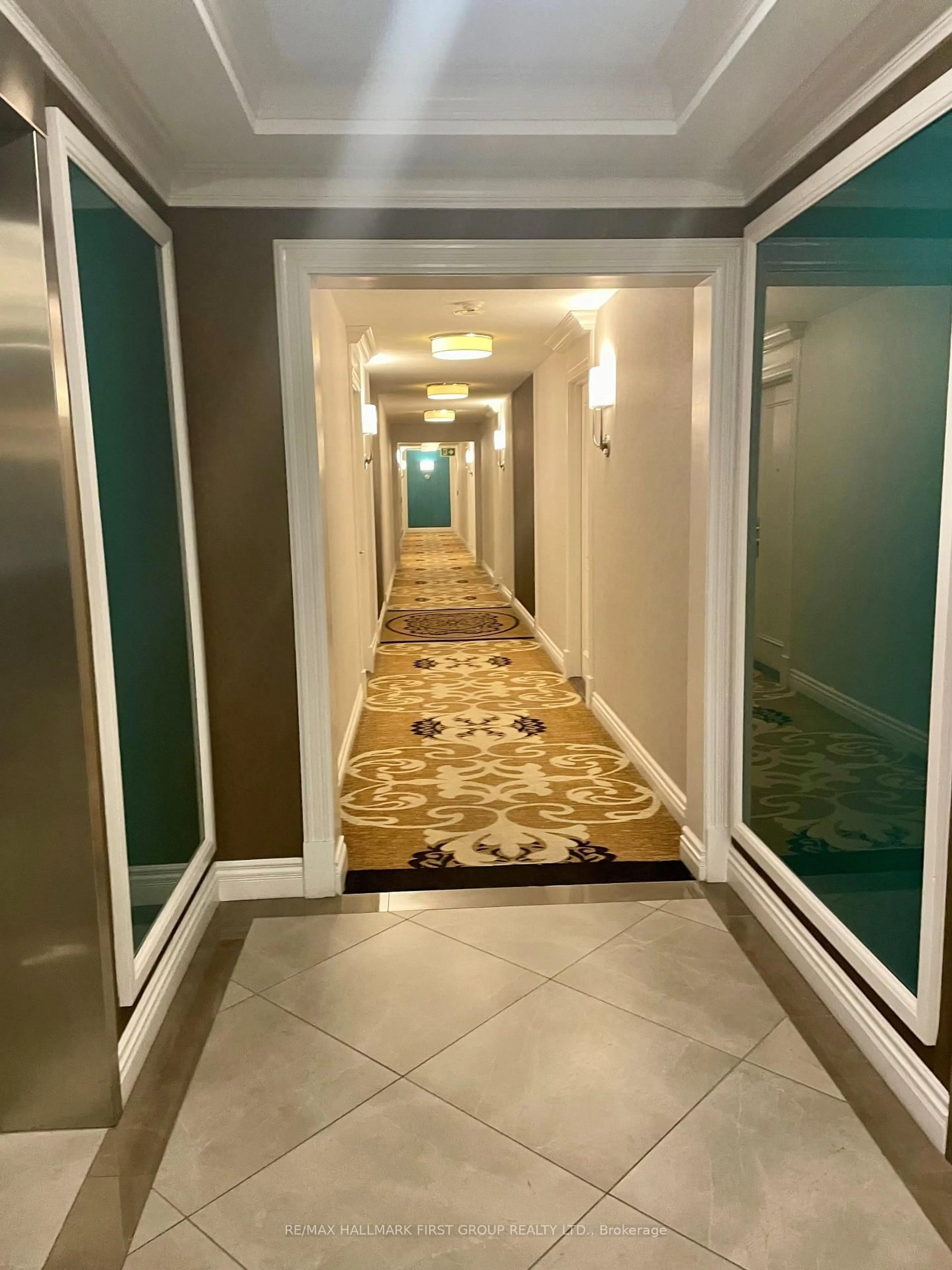 Indoor foyer for 1000 The Esplanade #1715, Pickering Ontario L1V 6V4