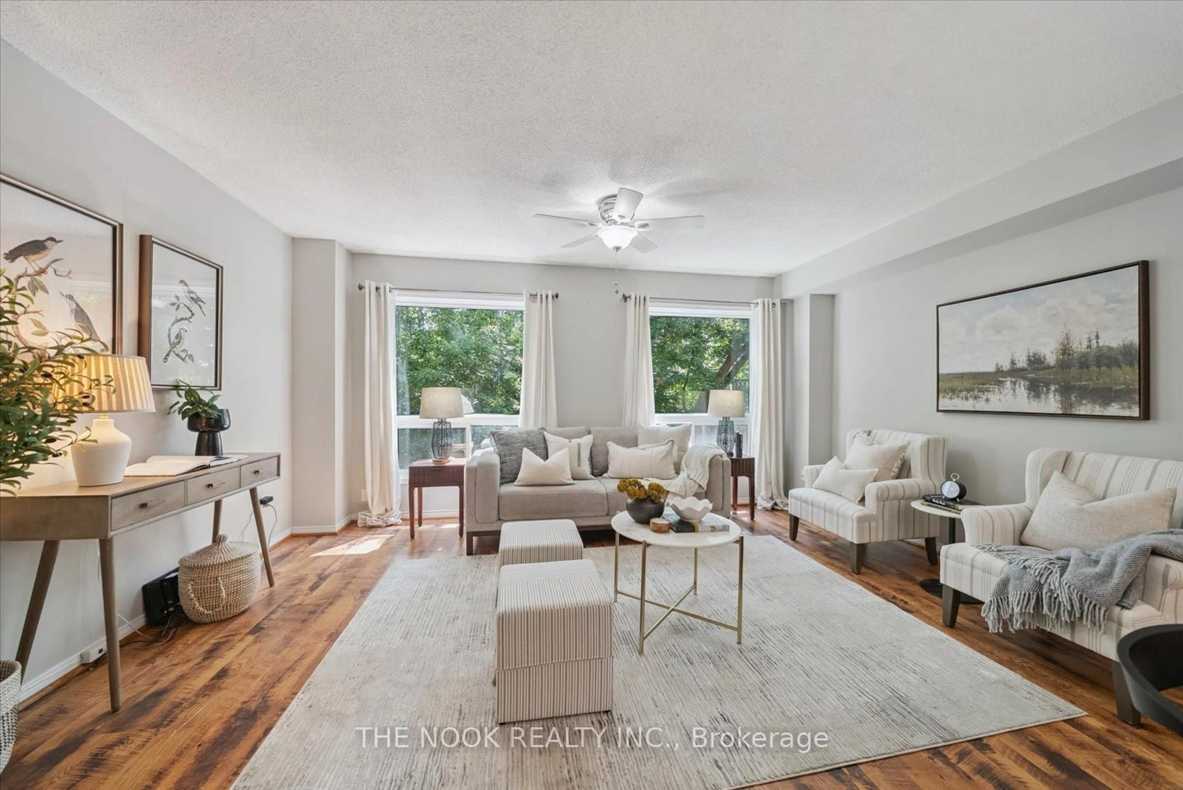 Living room with furniture, unknown for 905 Bayly St #36, Pickering Ontario L1W 3Y9