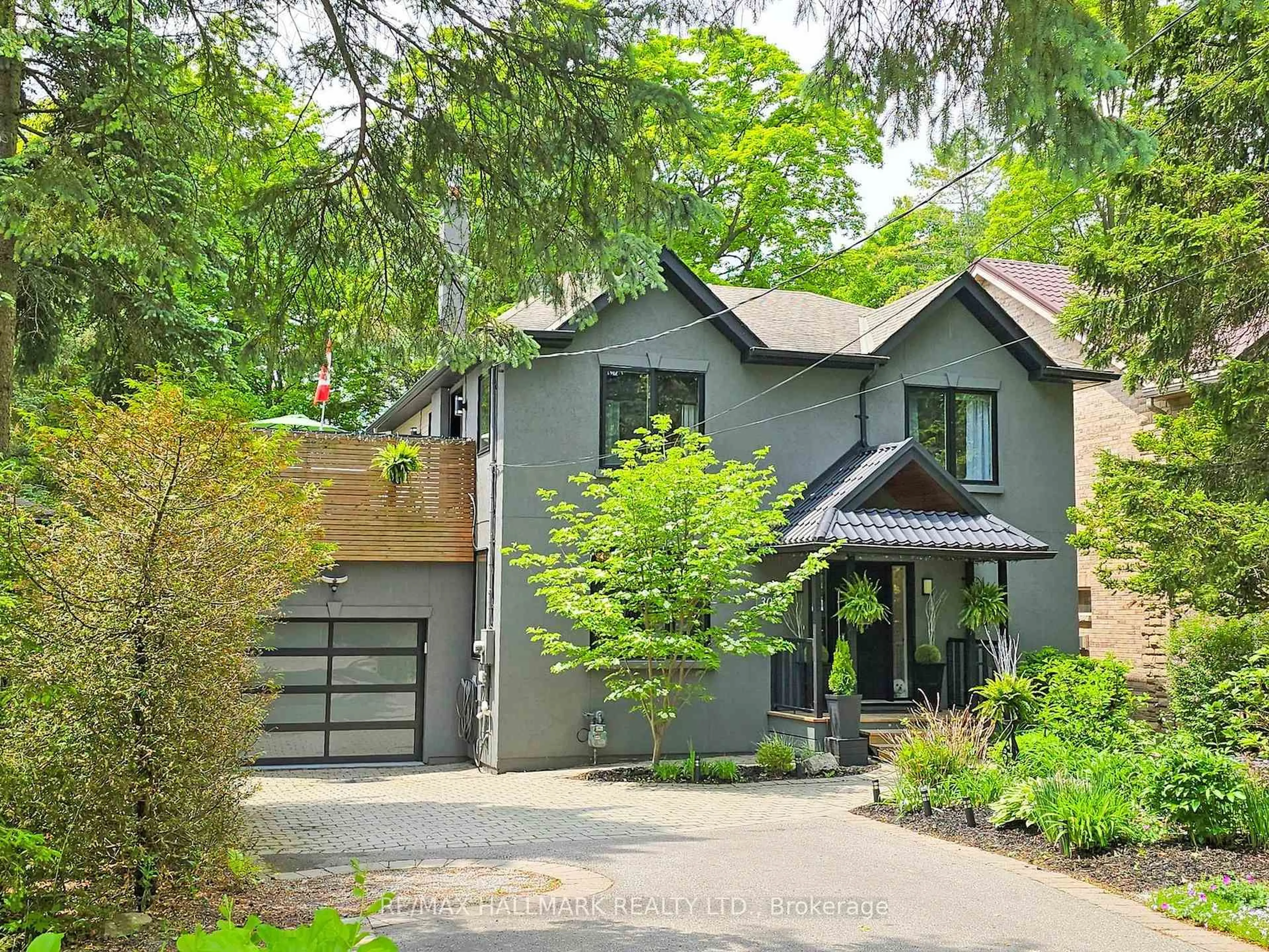 Home with brick exterior material, street for 30 Larwood Blvd, Toronto Ontario M1M 2M5