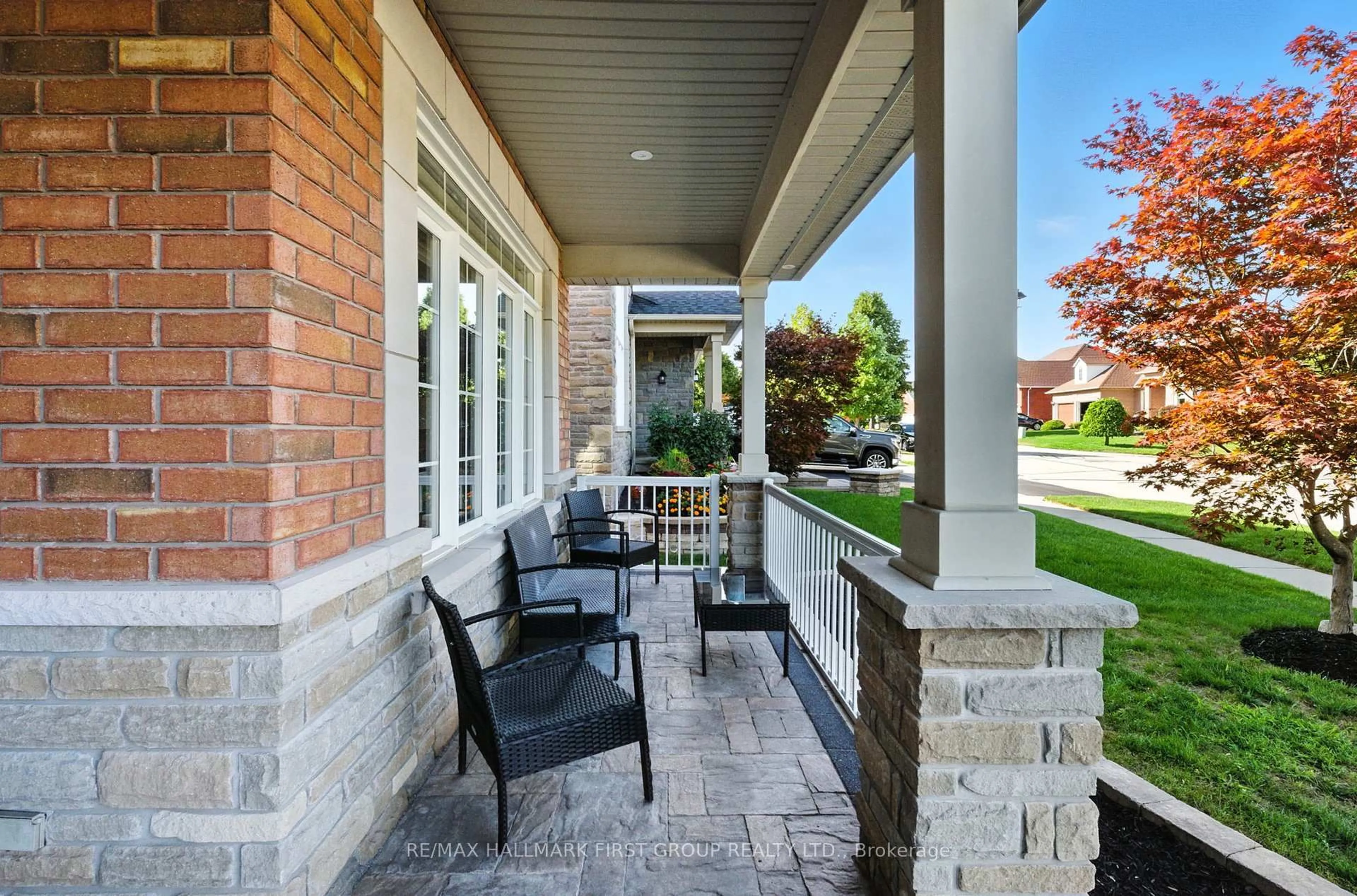 Patio, street for 2318 Canterbury Cres, Pickering Ontario L1X 2T5