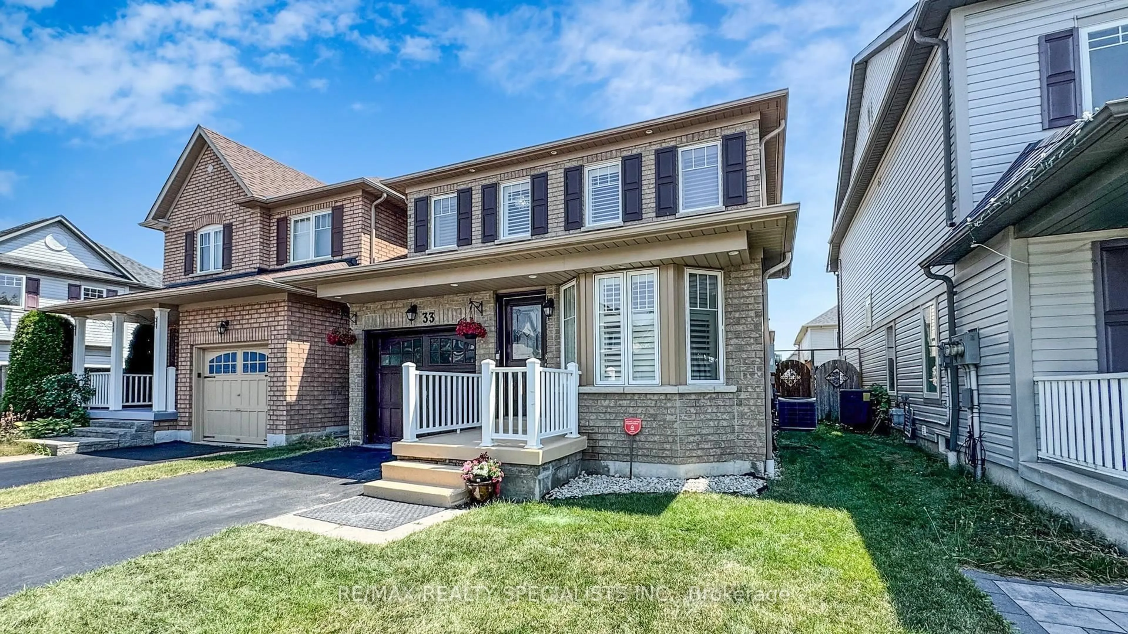 Home with brick exterior material, street for 33 Donlevy Cres, Whitby Ontario L1R 0B9