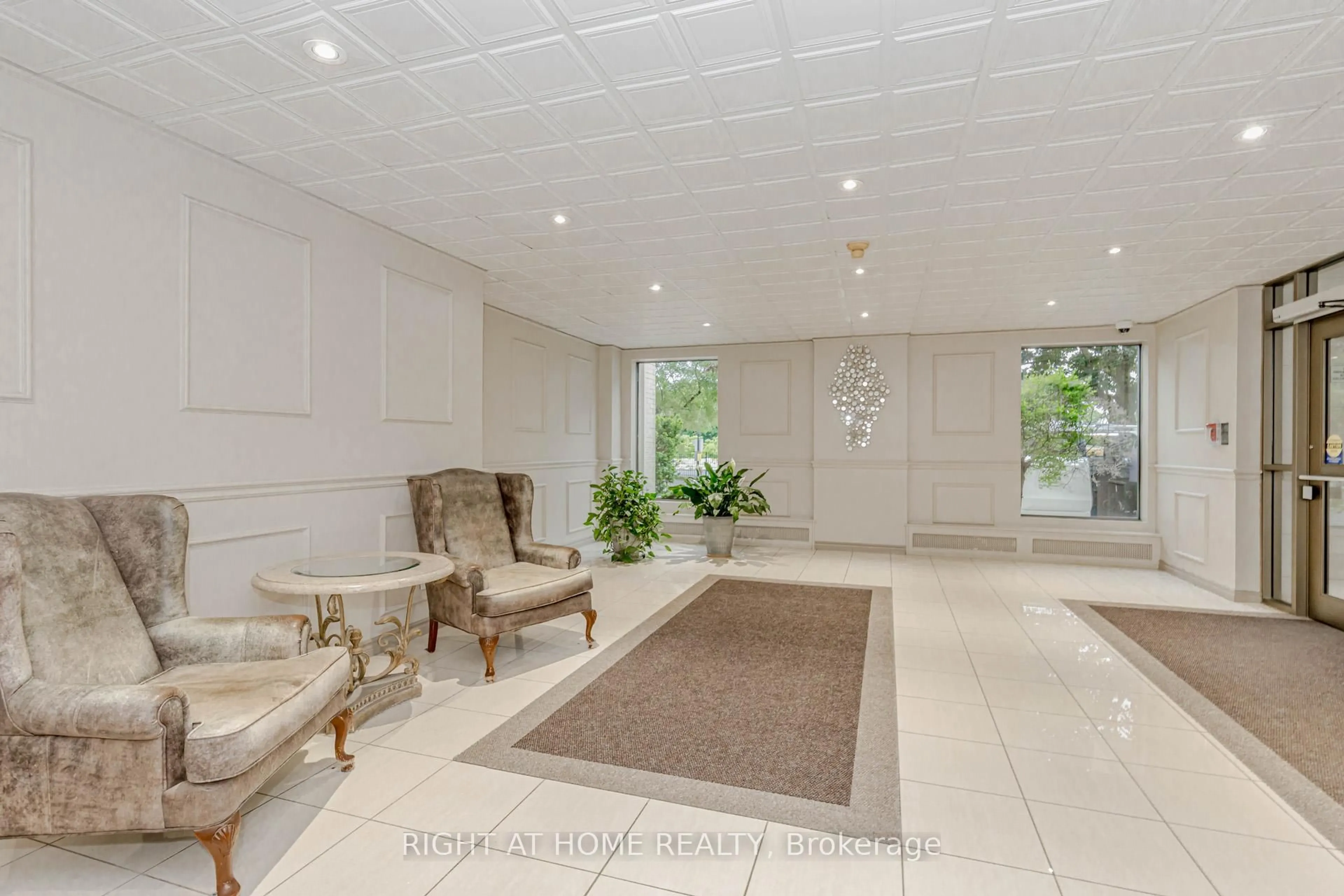 Lobby for 3311 Kingston Rd #707, Toronto Ontario M1M 1R1