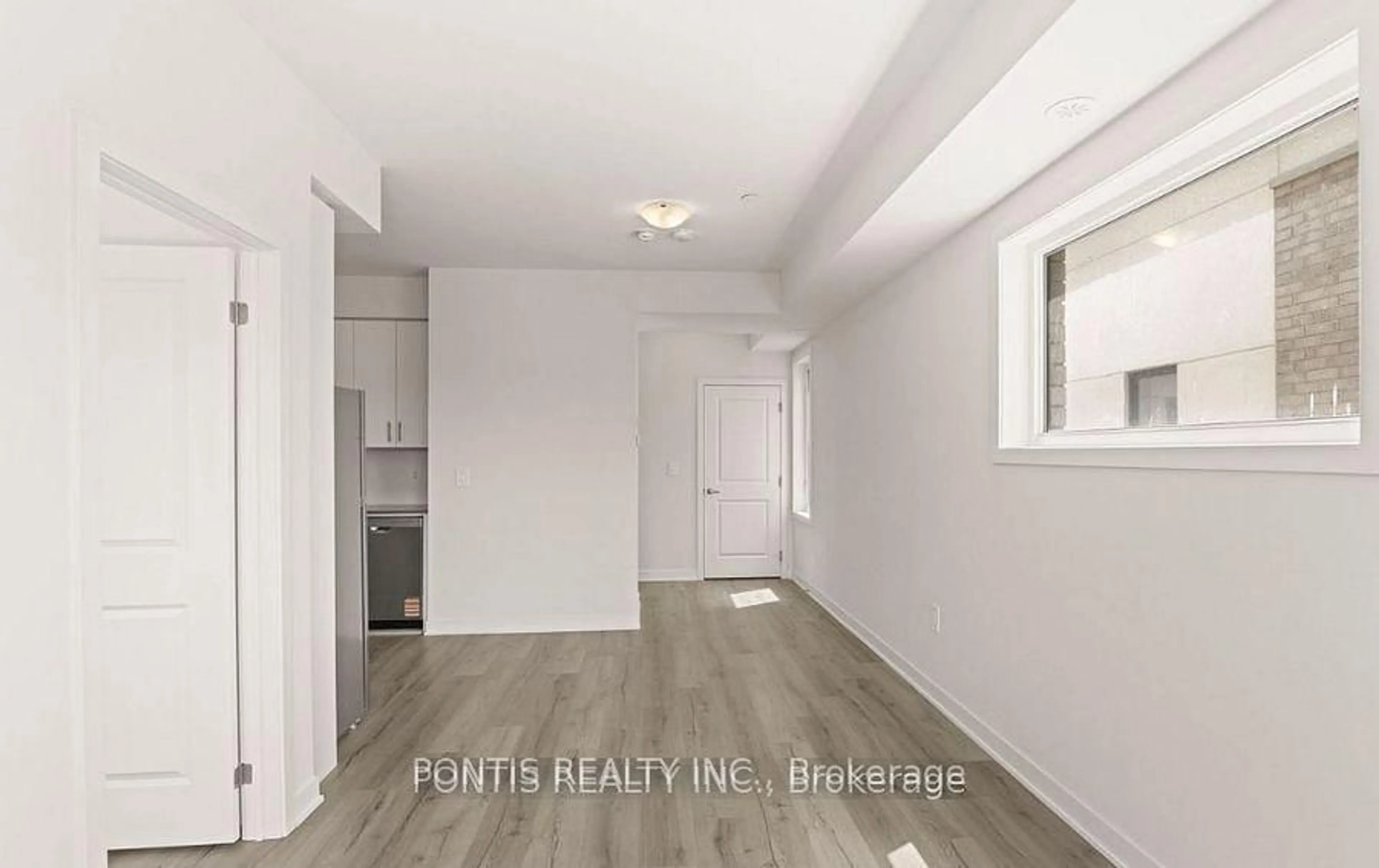 A pic of a room for 1695 Dersan St #220, Pickering Ontario L1V 2P8