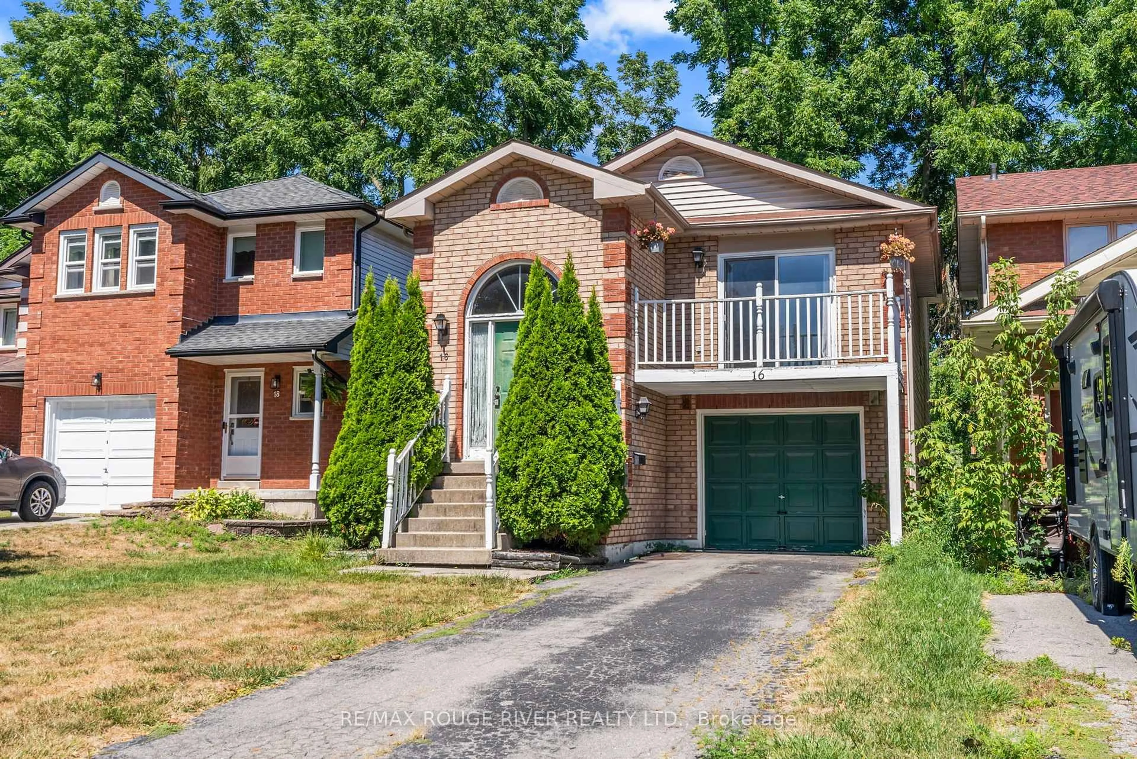 Home with brick exterior material, street for 16 Borland Crt, Clarington Ontario L1C 4T6