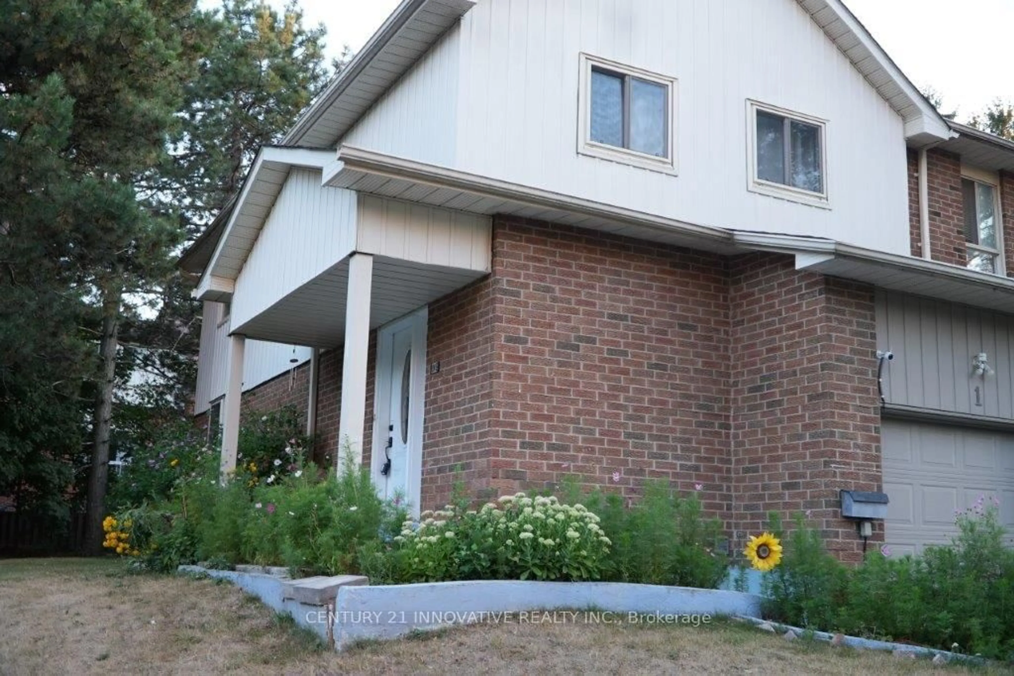 Home with brick exterior material, unknown for 34 Dundalk Dr #1, Toronto Ontario M1P 4W3