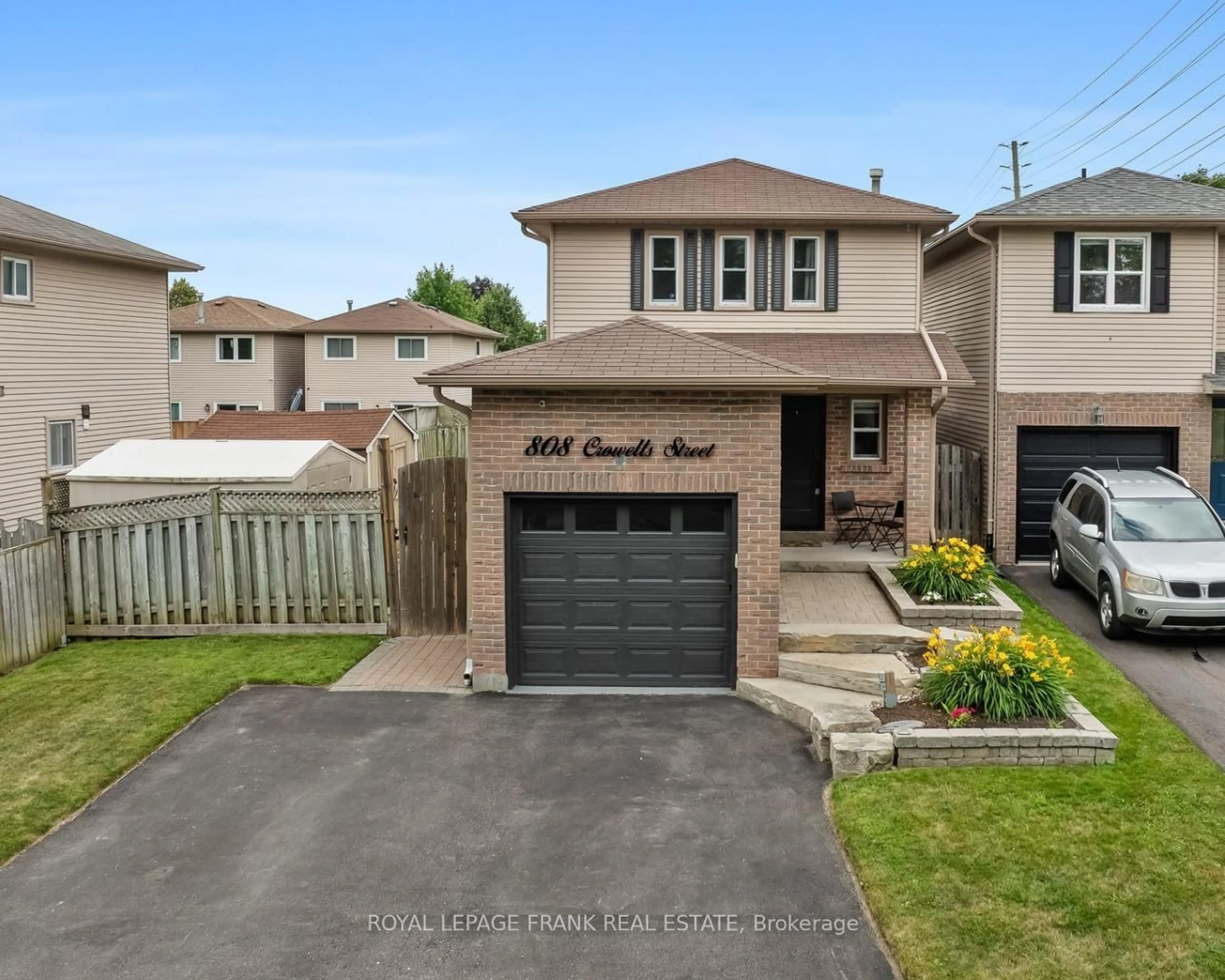 Home with brick exterior material, street for 808 Crowells St, Oshawa Ontario L1K 1X4