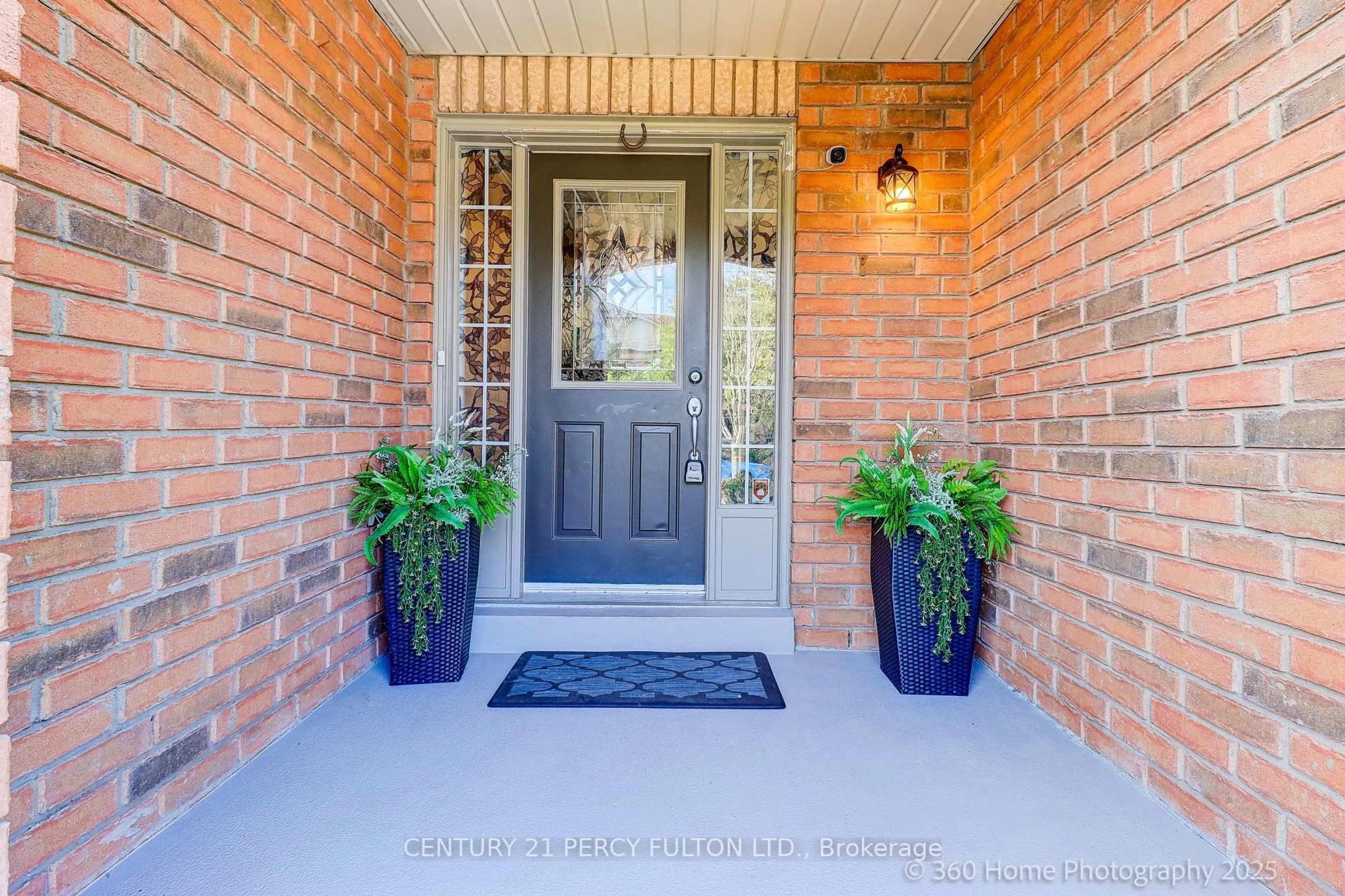 Indoor entryway for 30 Marjoram Dr, Ajax Ontario L1S 7P3
