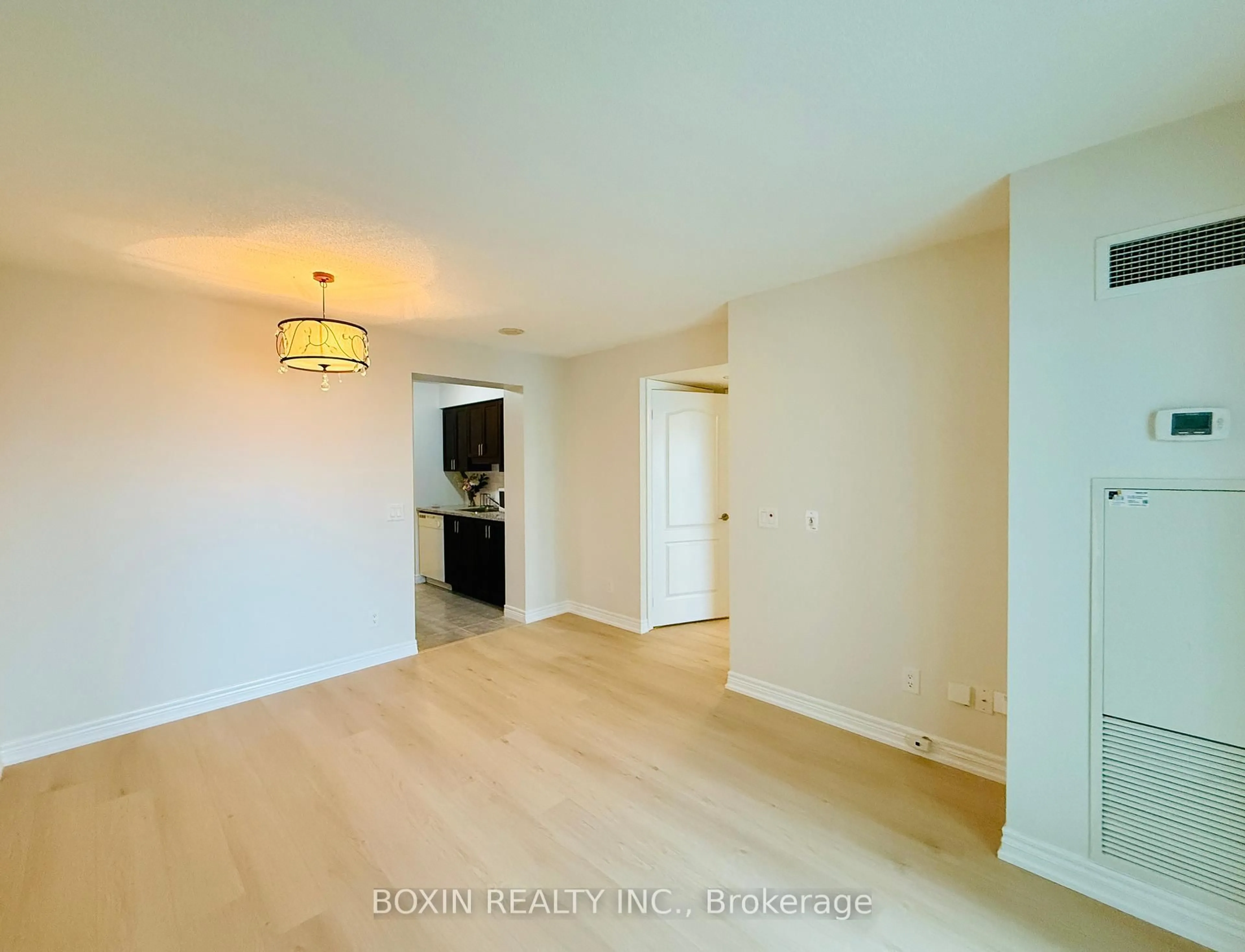 A pic of a room for 60 Town Centre Crt #2505, Toronto Ontario M1P 0B1