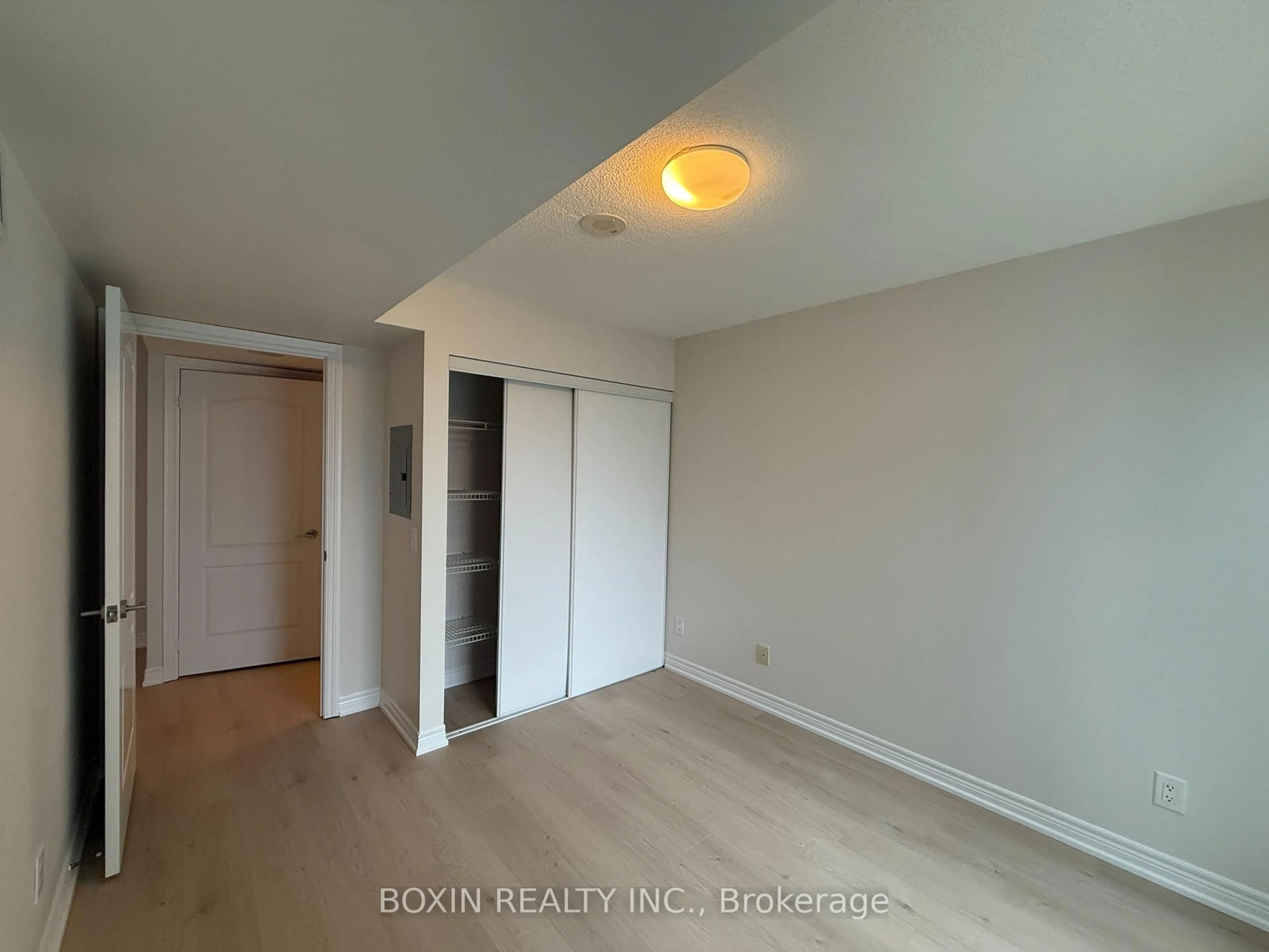 A pic of a room for 60 Town Centre Crt #2505, Toronto Ontario M1P 0B1