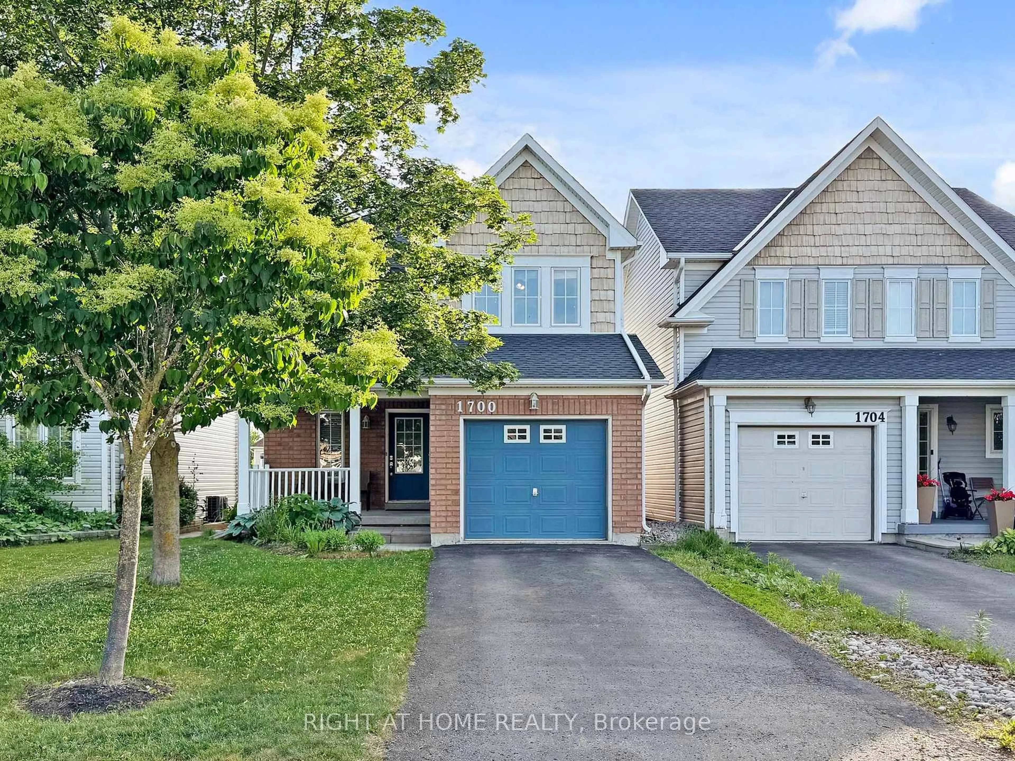 Unknown for 1700 Spencely Dr, Oshawa Ontario L1K 0B2