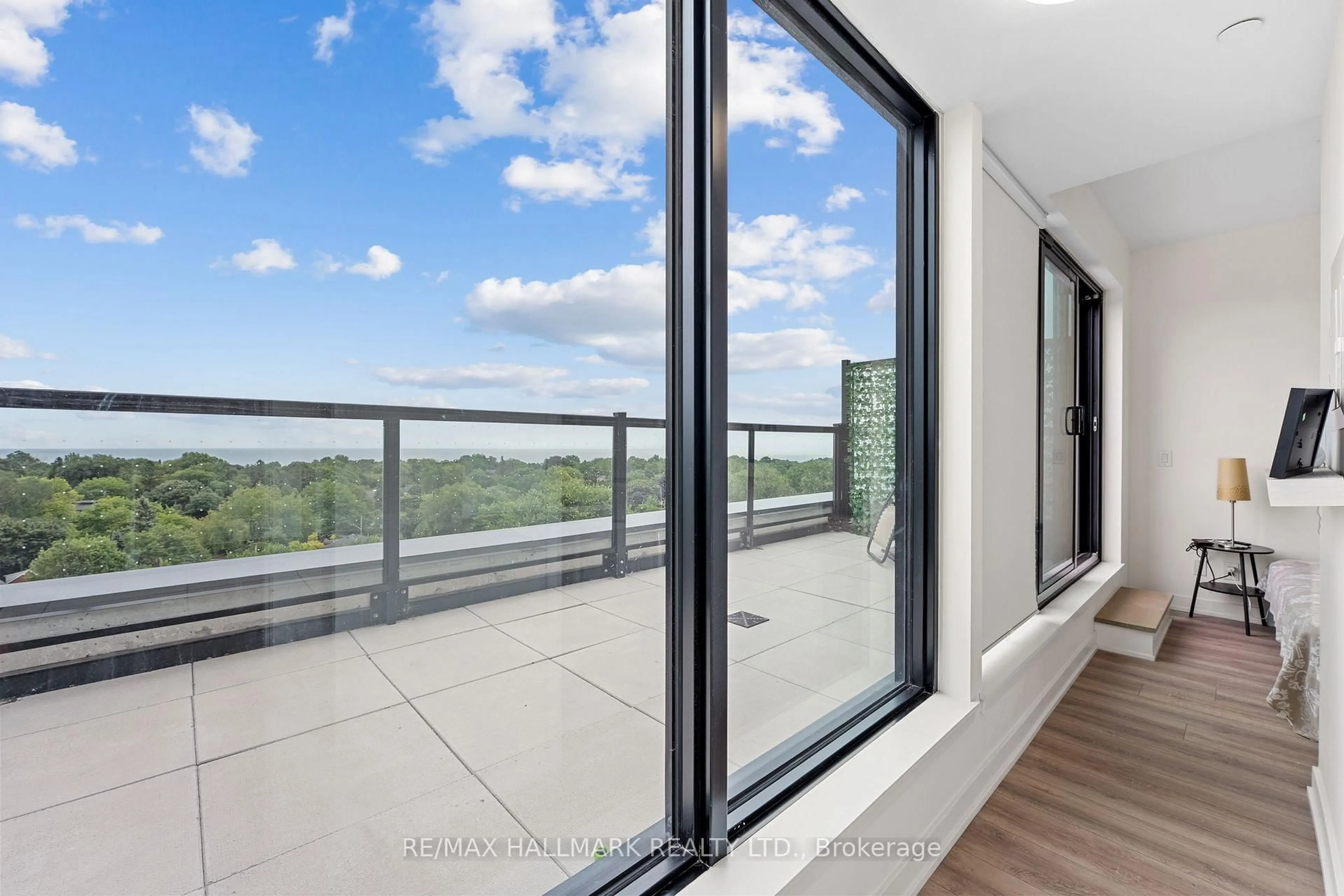 Balcony in the apartment, water/lake/river/ocean view for 2799 Kingston Rd #Ph 924, Toronto Ontario M1M 1N1