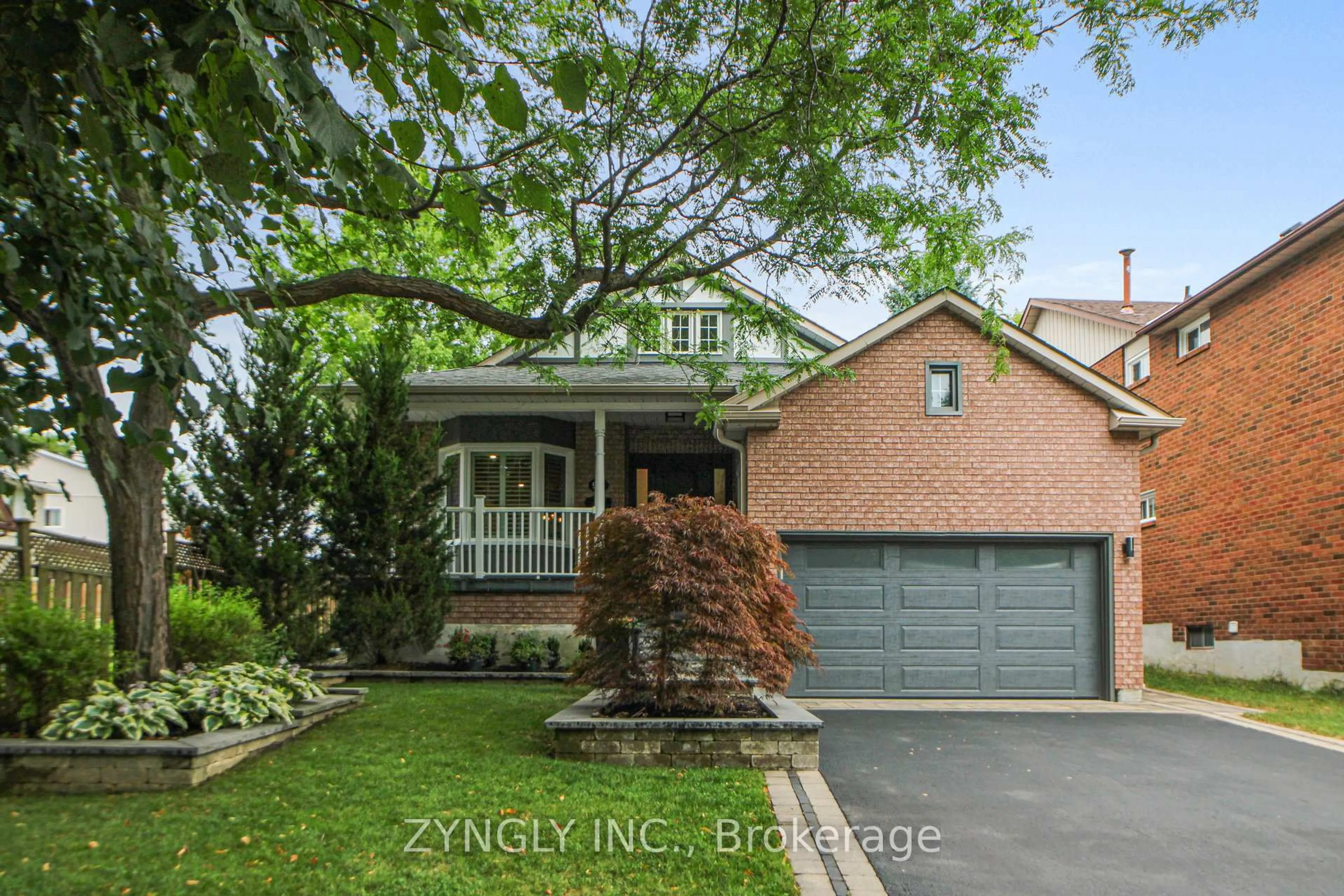 Home with brick exterior material, street for 914 Alanbury Cres, Pickering Ontario L1X 2S3