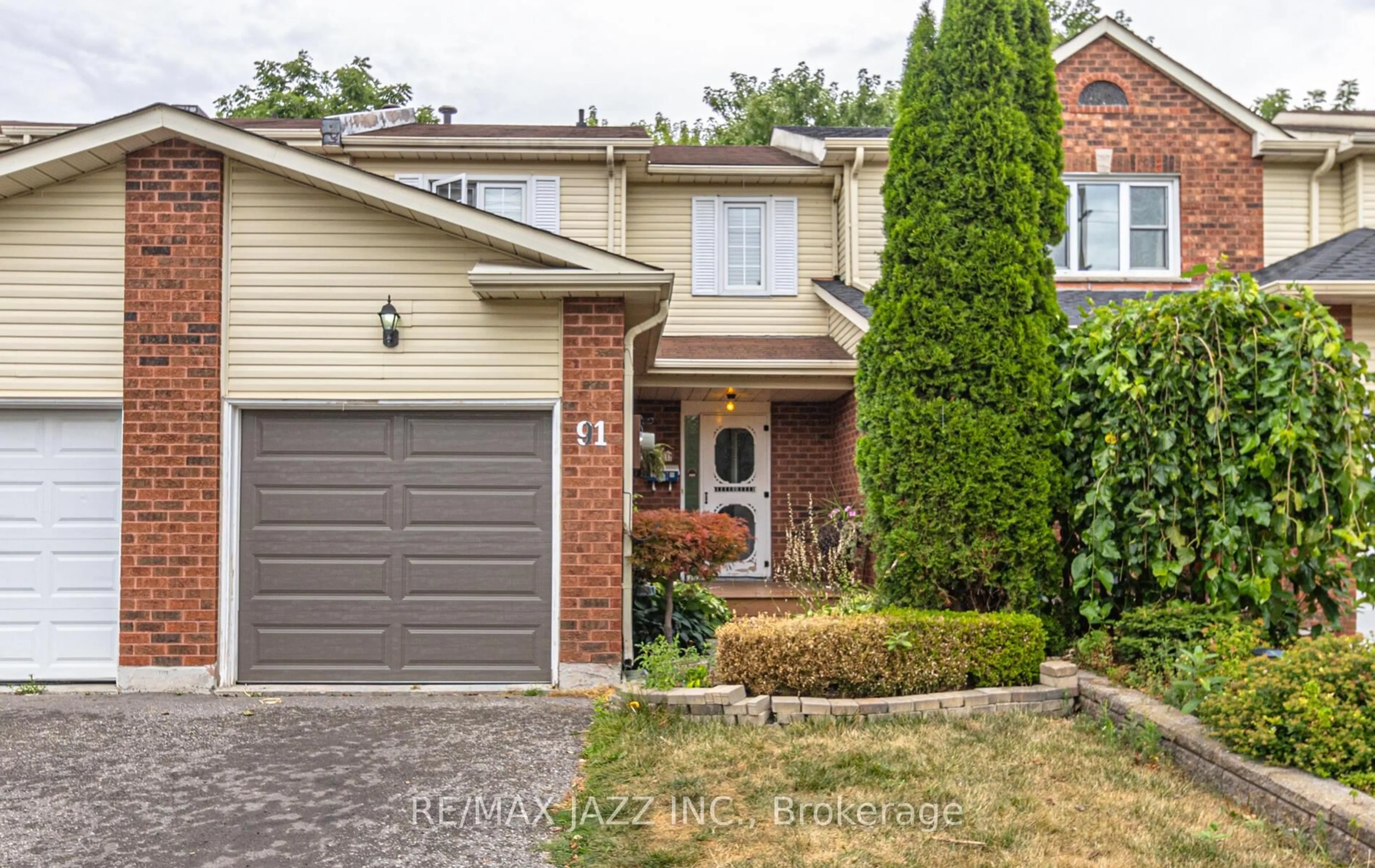 Home with brick exterior material, street for 91 Galbraith Crt, Clarington Ontario L1C 4P7