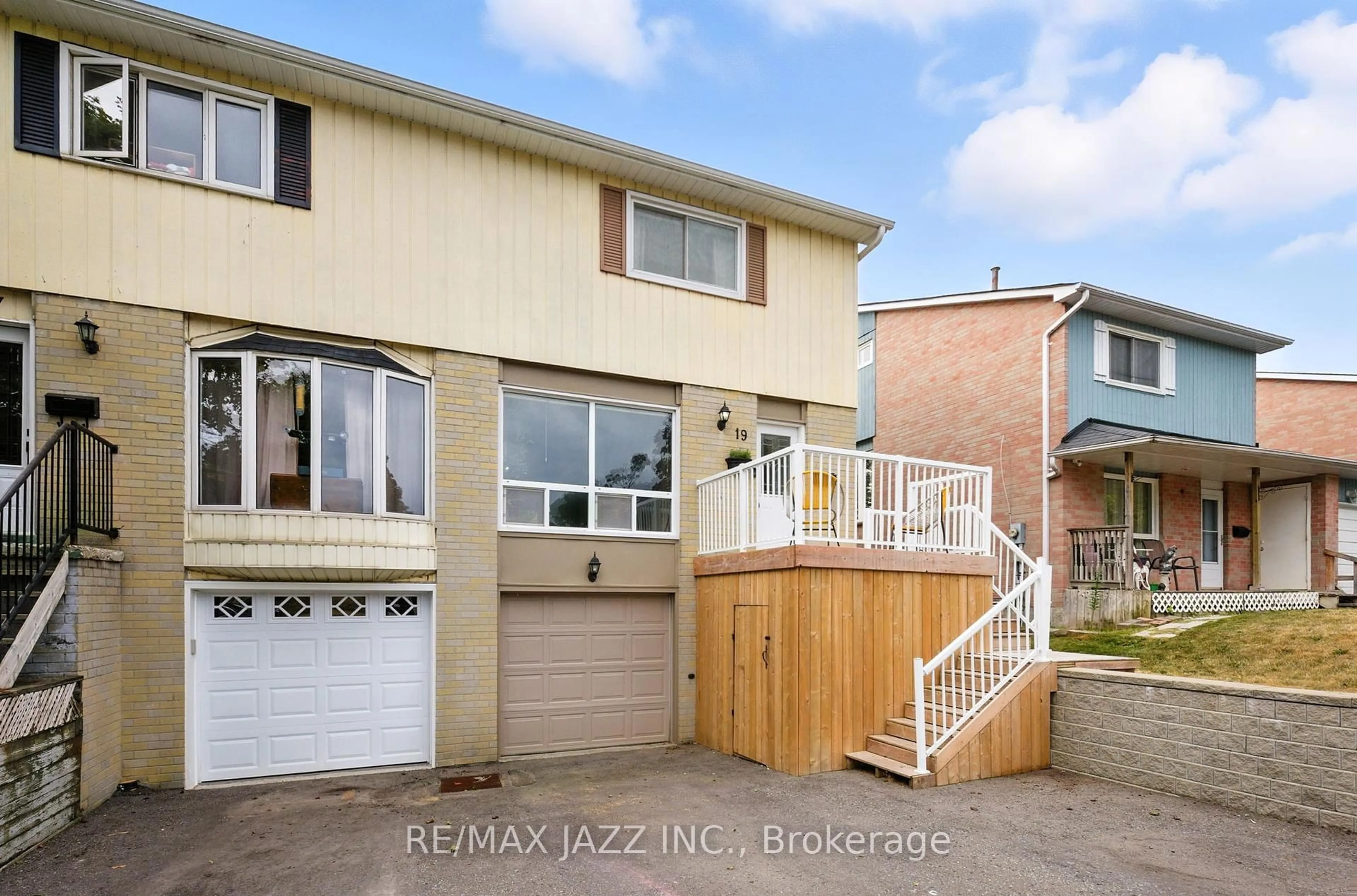 Unknown for 19 Doreen Cres, Clarington Ontario L1C 3W6