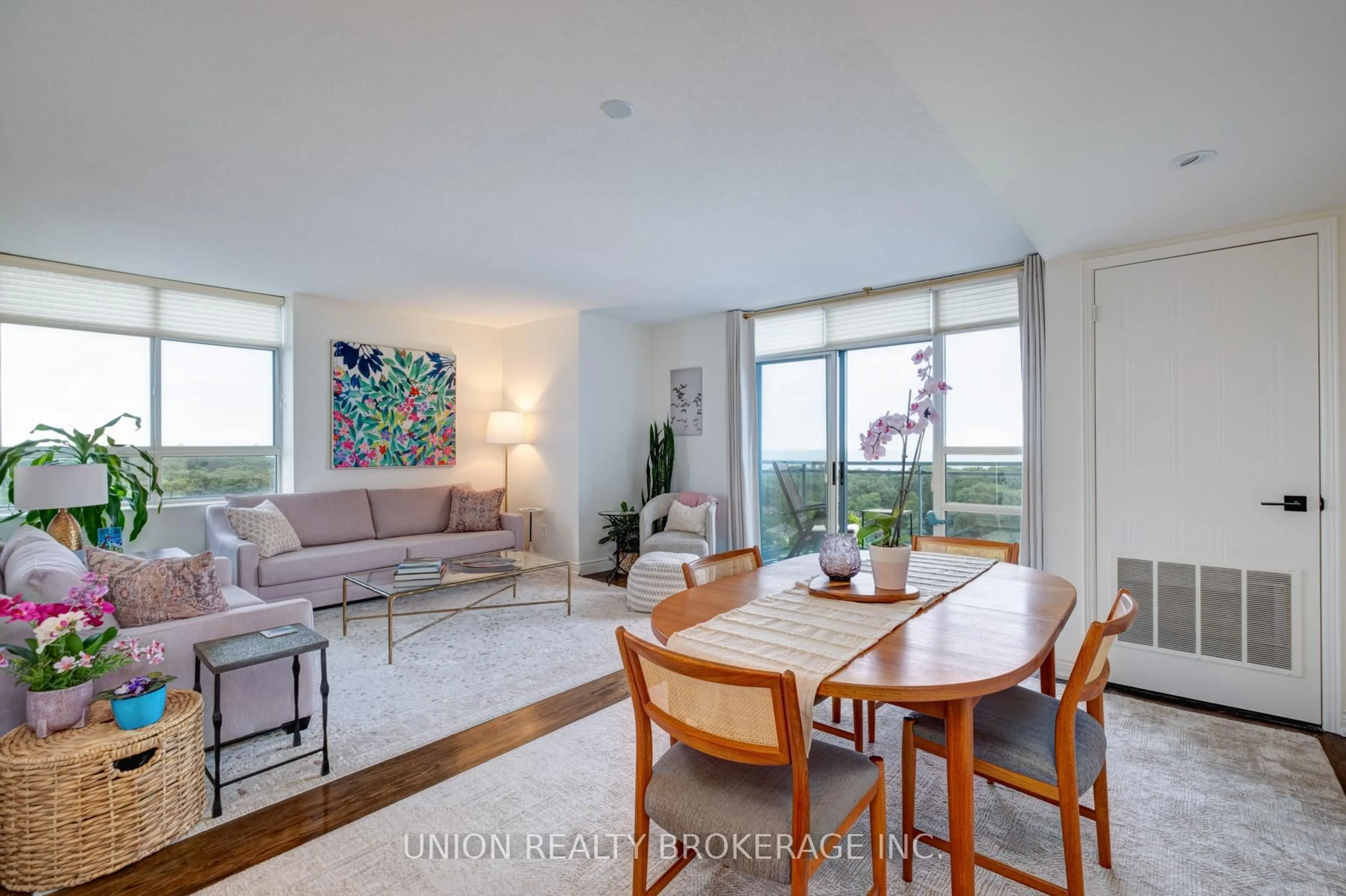Living room with furniture, unknown for 1093 Kingston Rd #1204, Toronto Ontario M1N 4E2