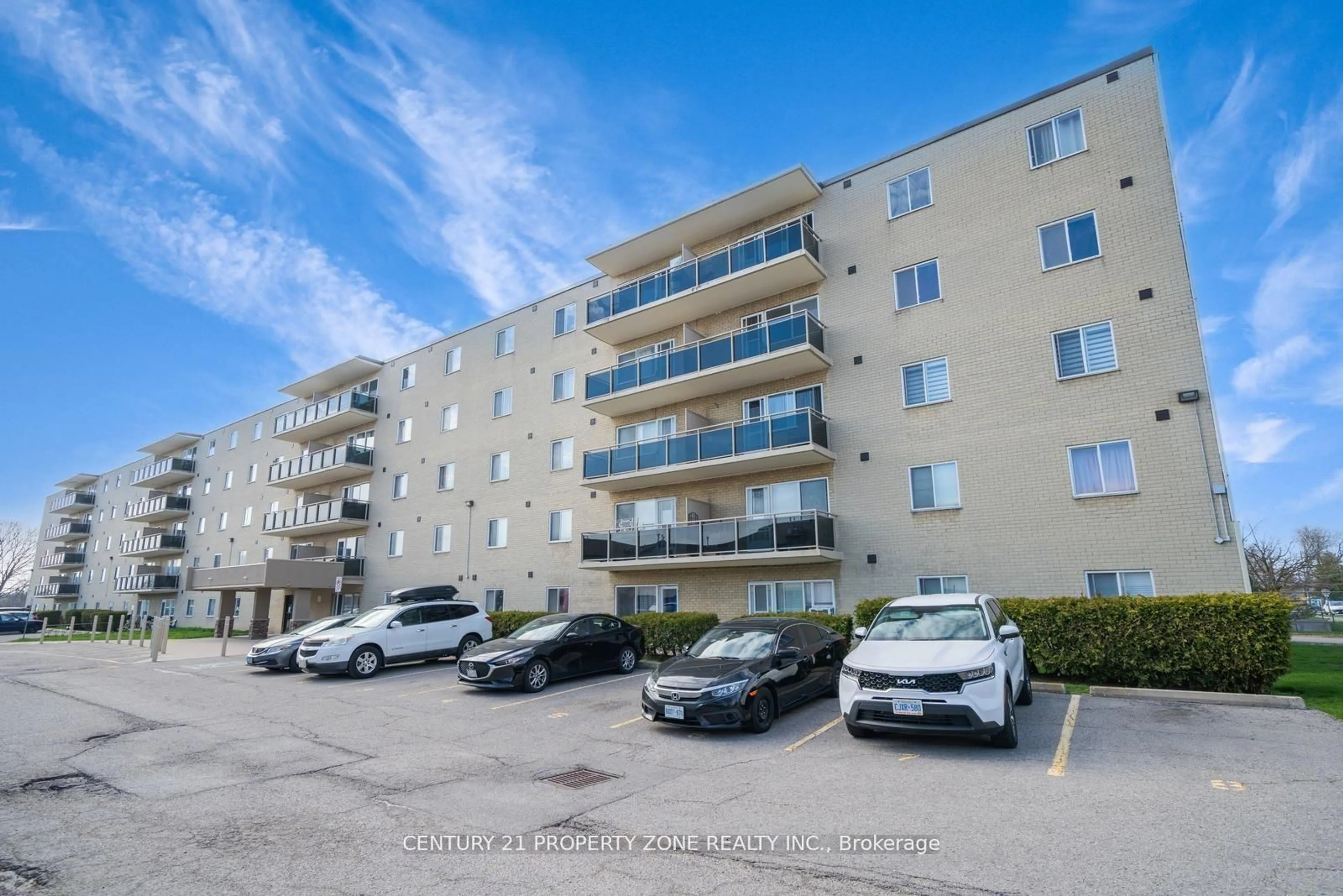Unknown for 936 Glen St #411, Oshawa Ontario L1J 5Z7