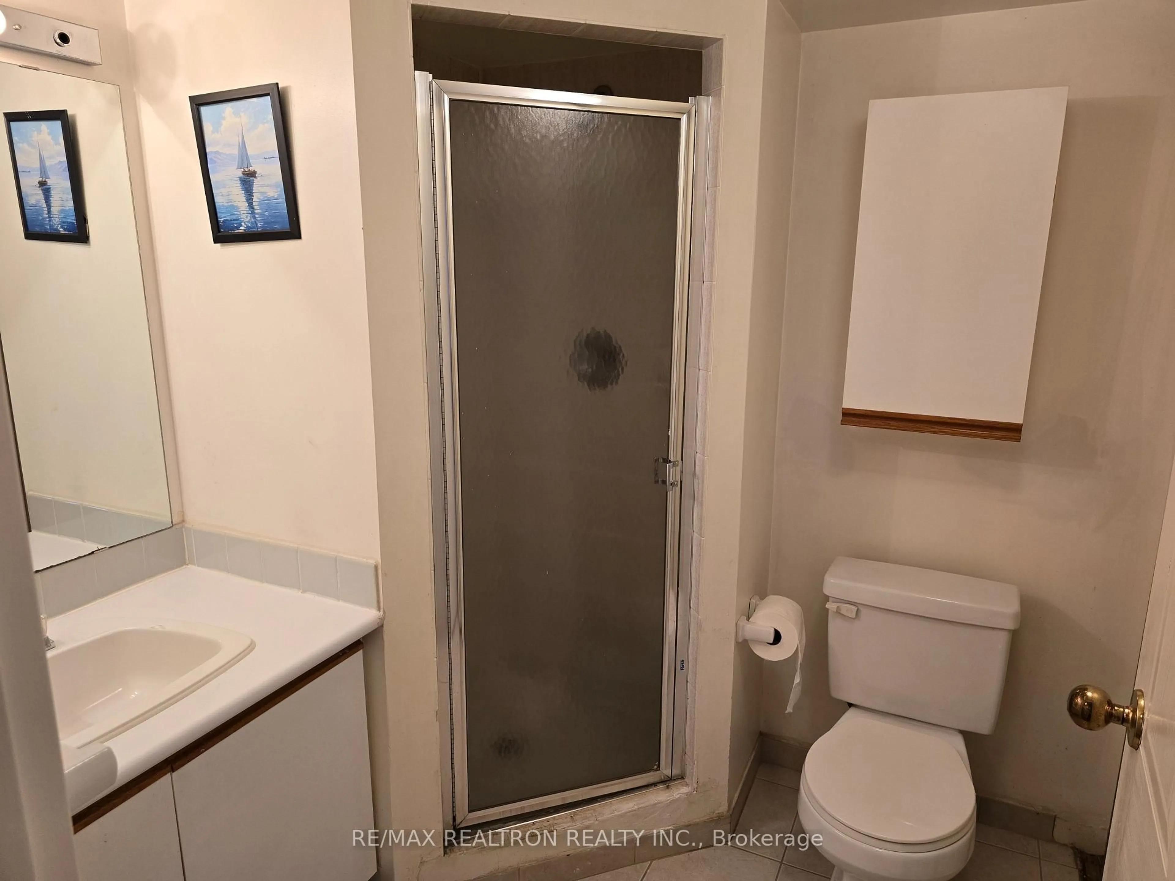 Standard bathroom, unknown for 160 Alton Tower Circ #1014, Toronto Ontario M1V 4X8