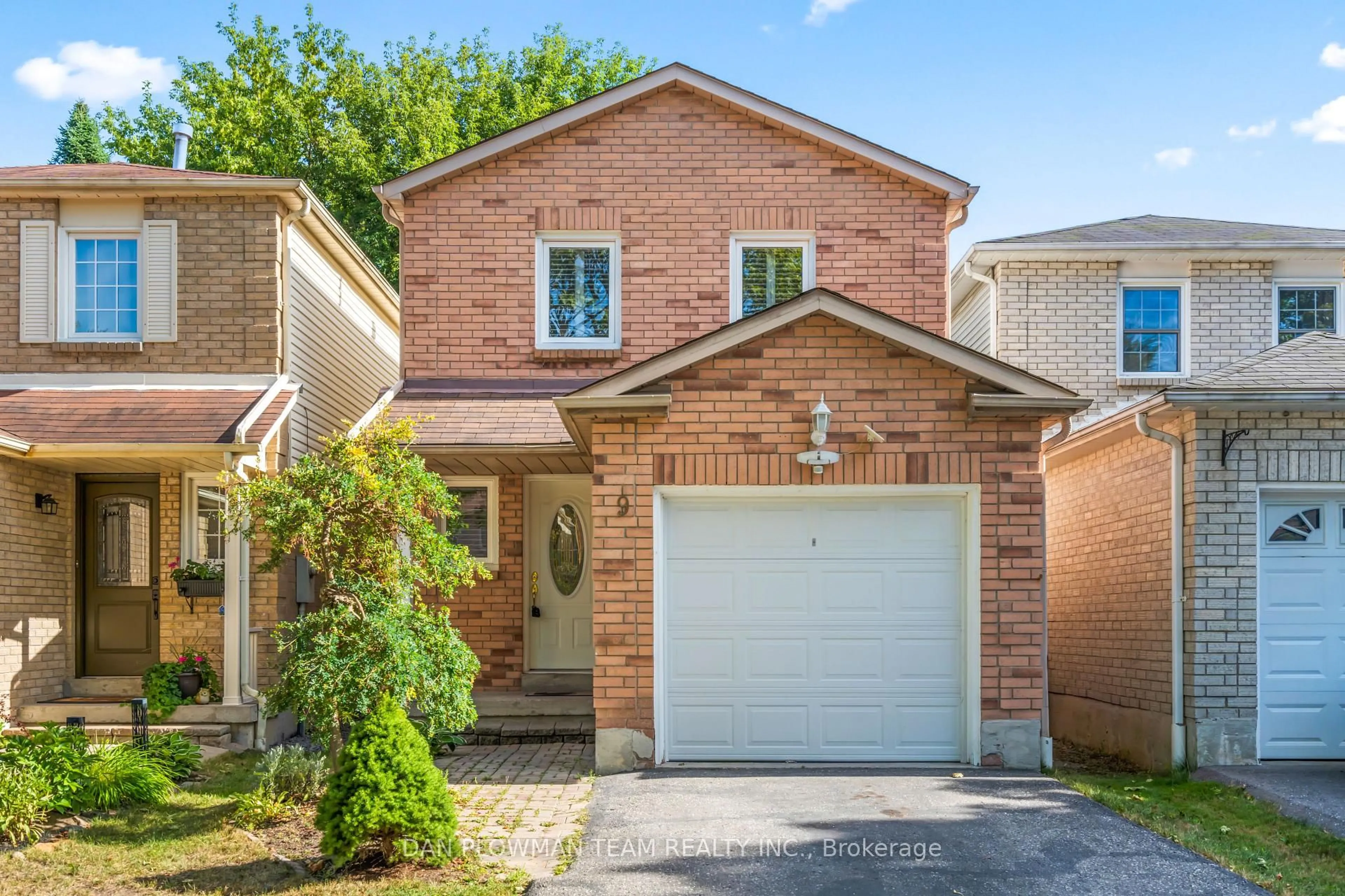 Home with brick exterior material, street for 9 Schilling Crt, Whitby Ontario L1N 8X7