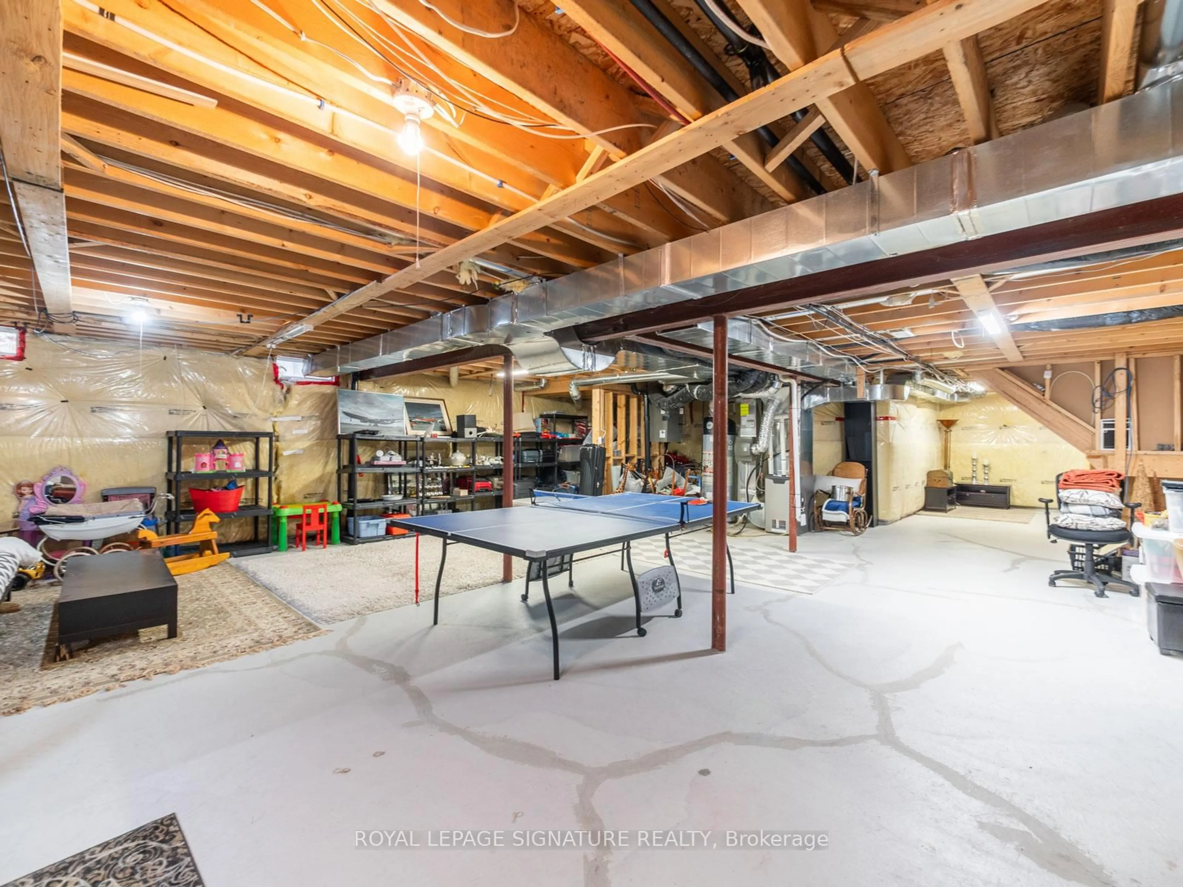 Indoor garage for 6 Jarrow Cres, Whitby Ontario L1M 0G9