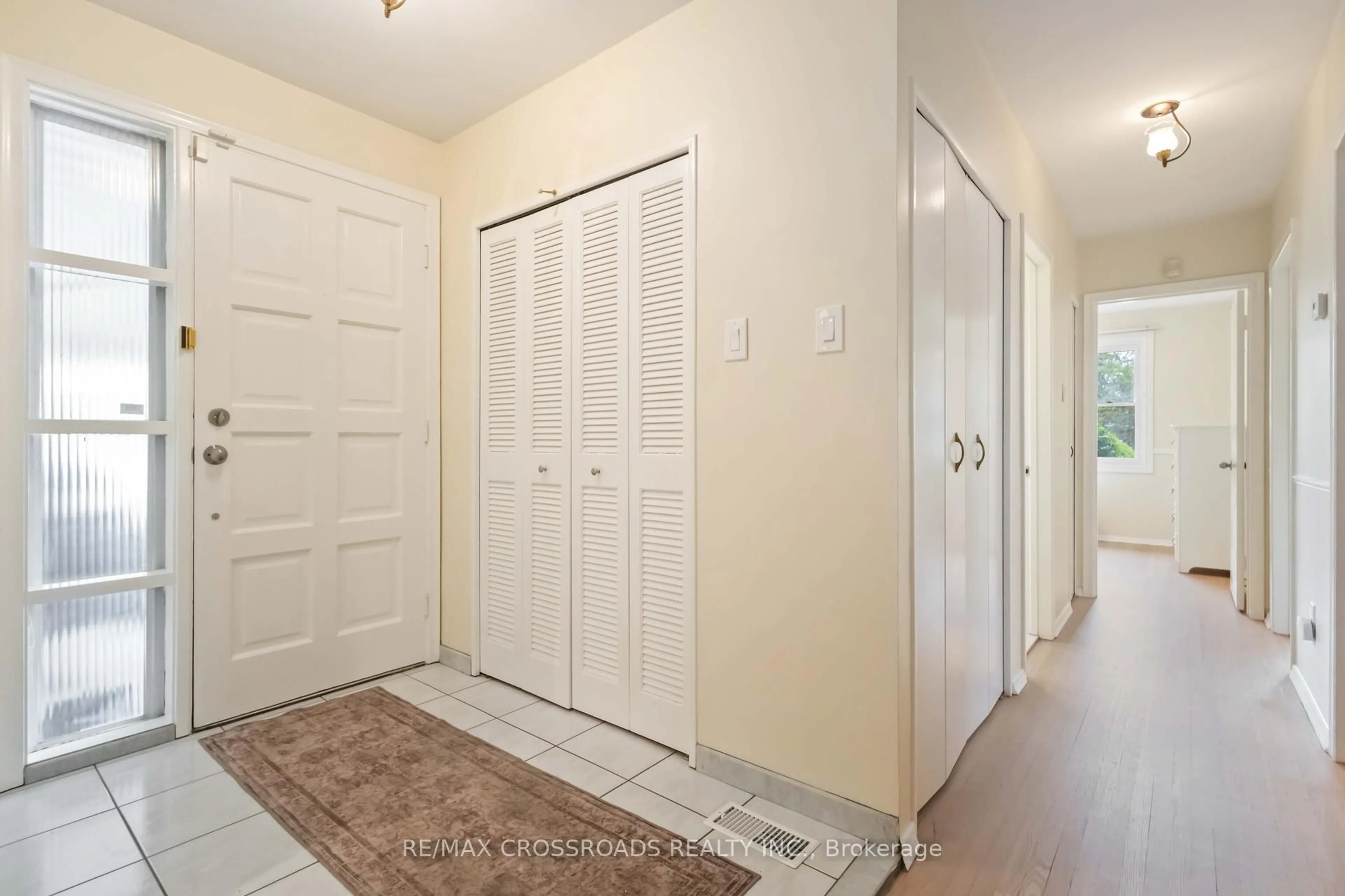 Indoor entryway for 3 Bowater Dr, Toronto Ontario M1T 1T1