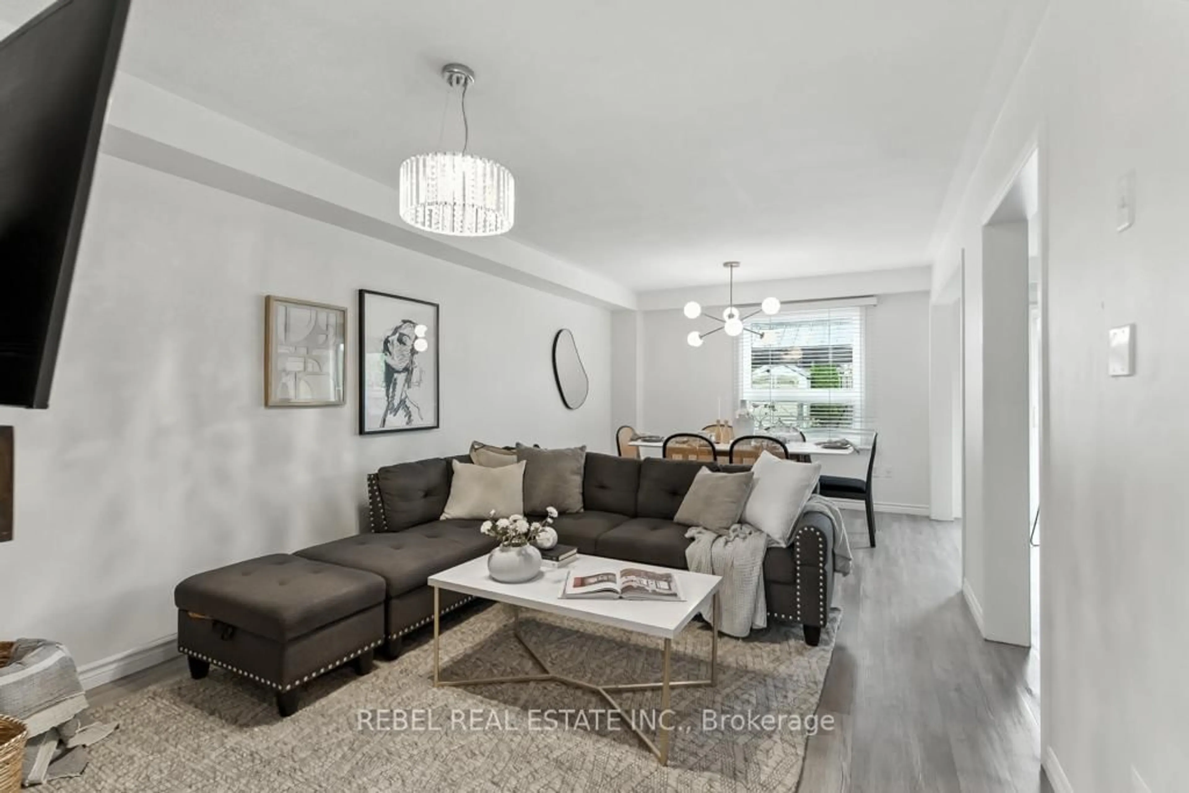 Living room with furniture, unknown for 200 Scottsdale Dr, Clarington Ontario L1C 5L2