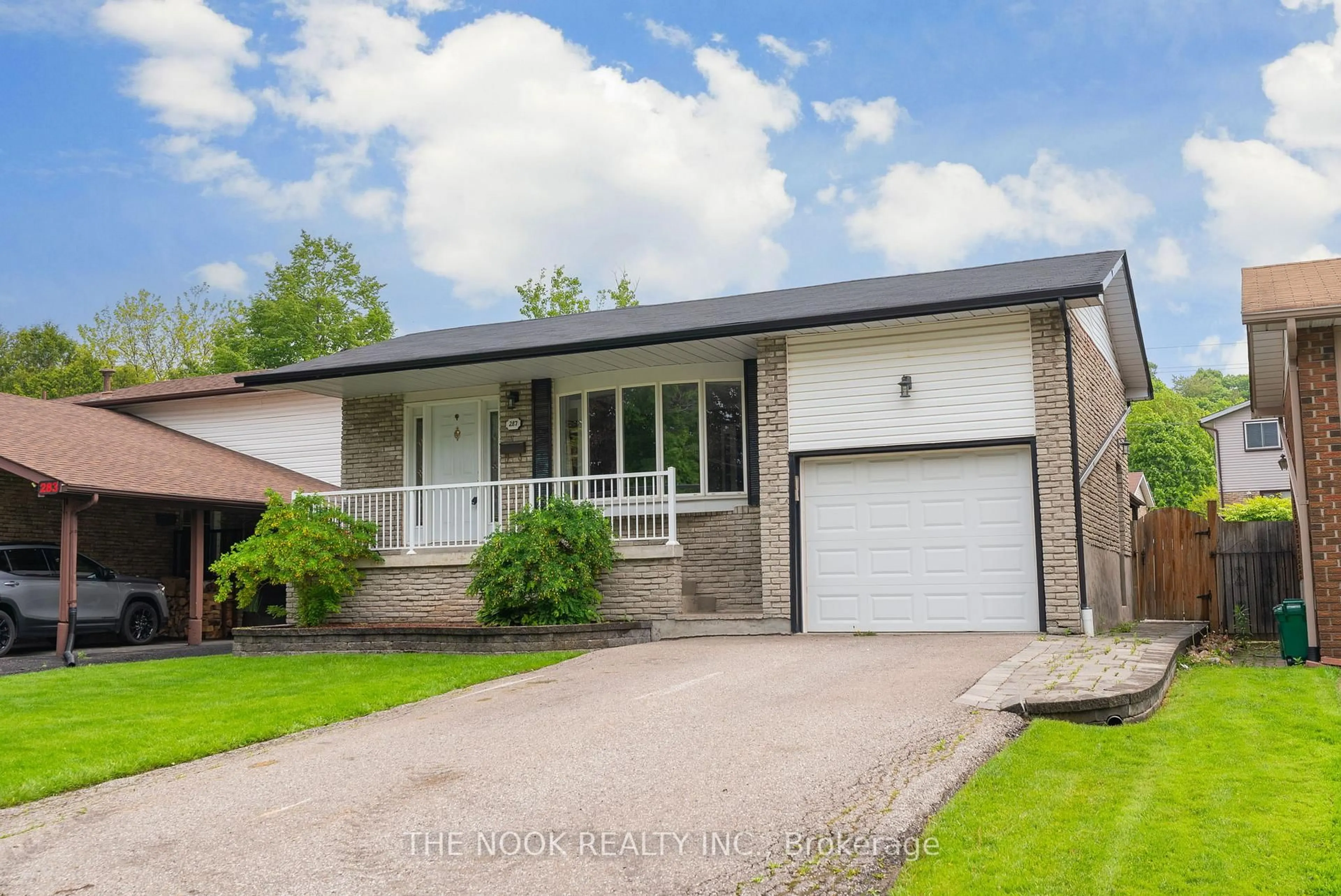 Home with brick exterior material, street for 287 Viewmount St, Oshawa Ontario L1H 7C2