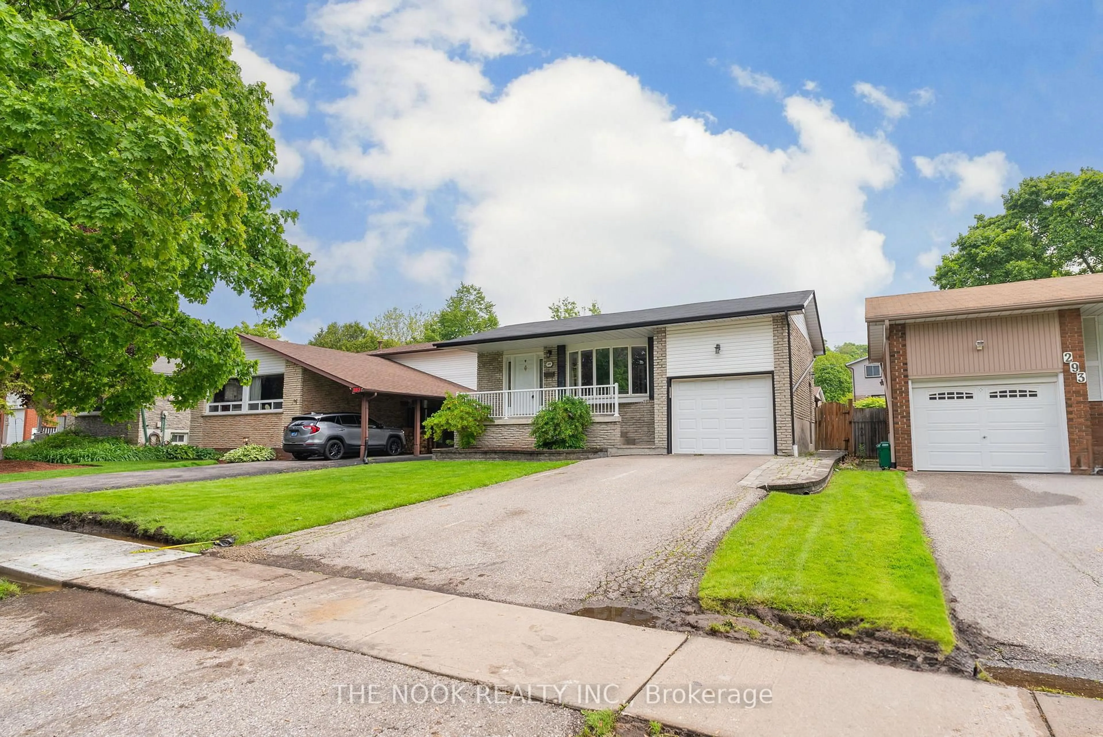 Home with vinyl exterior material, street for 287 Viewmount St, Oshawa Ontario L1H 7C2