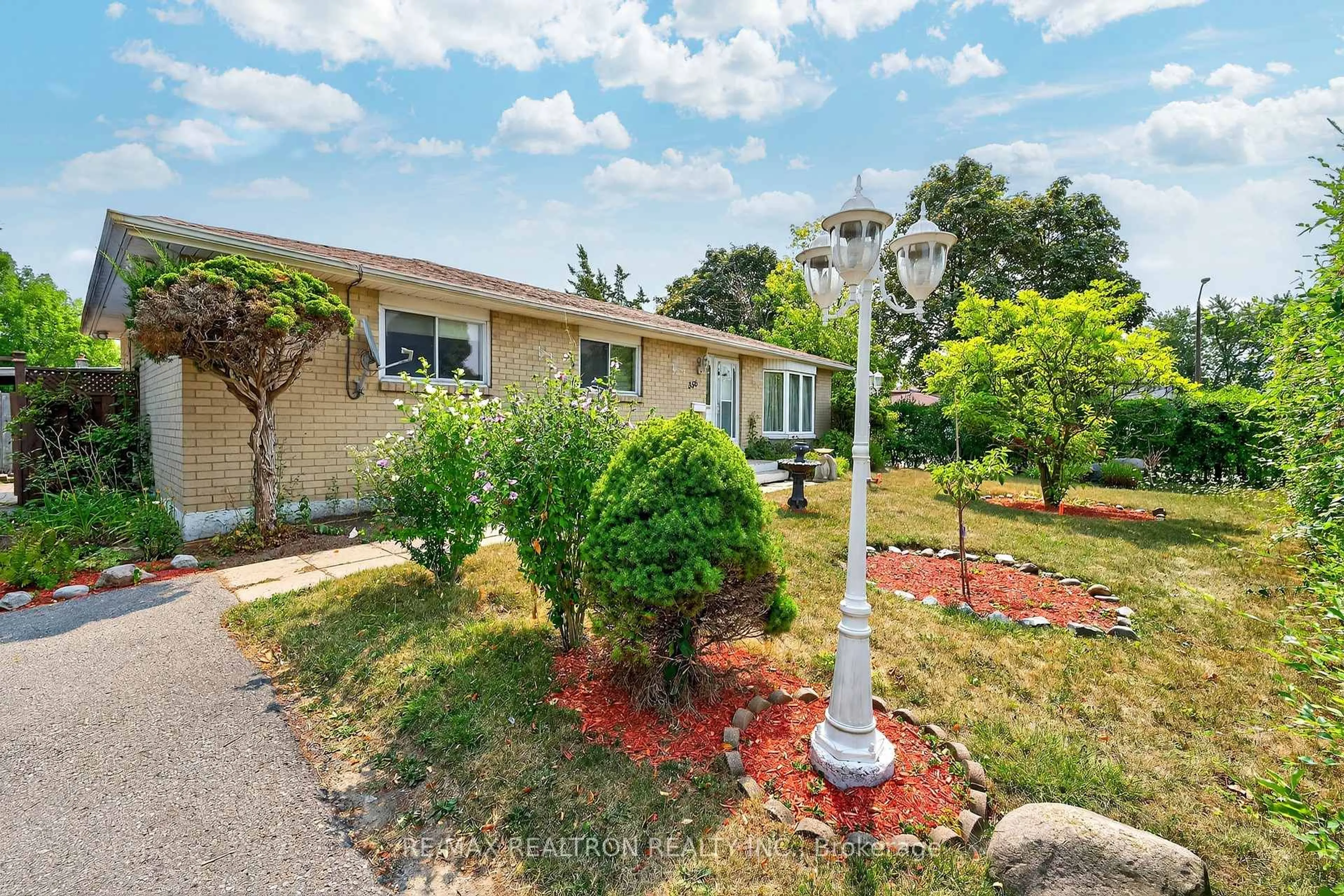 Unknown for 356 Burrows Hall Blvd, Toronto Ontario M1B 1J4