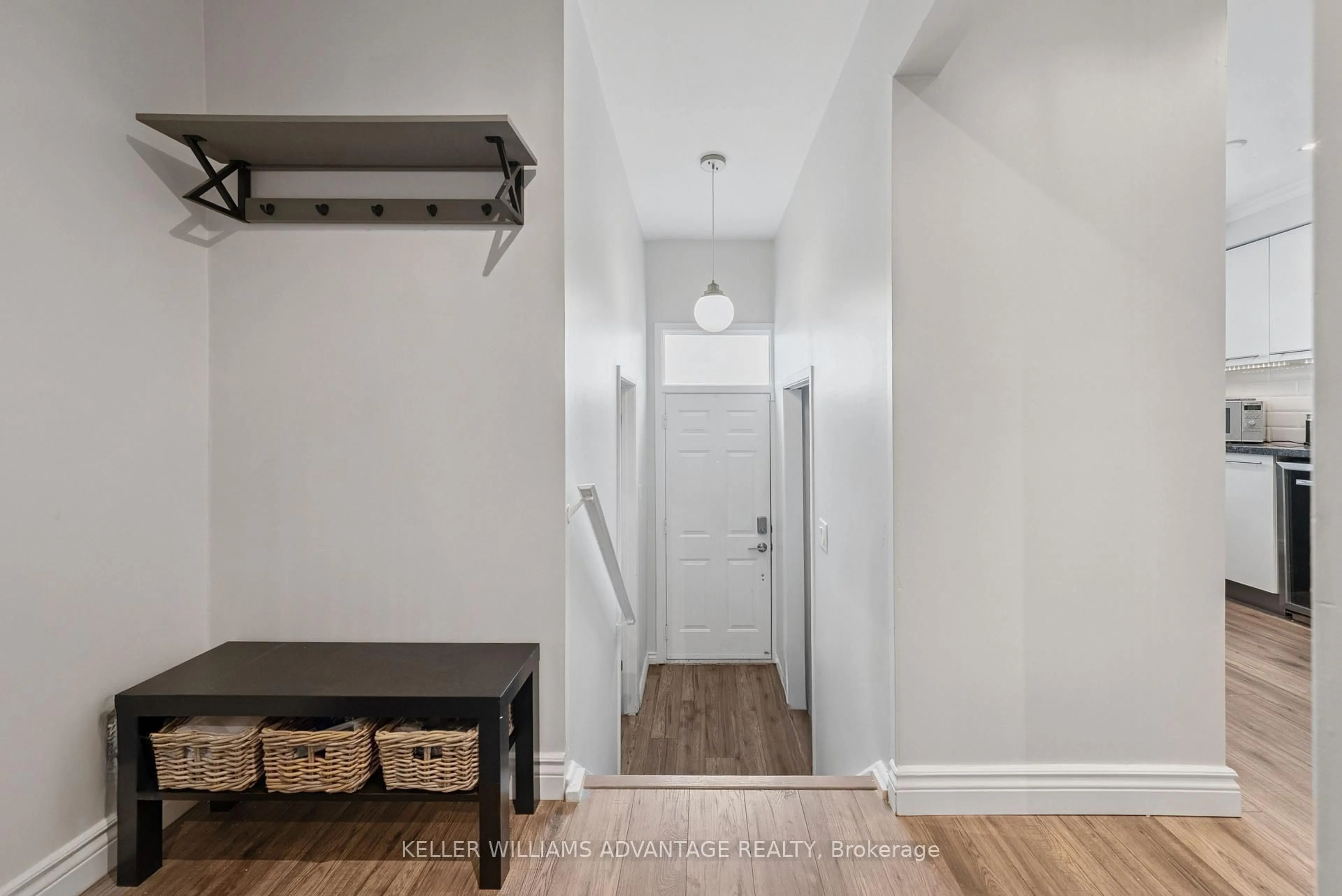 Indoor entryway for 1915 Denmar Rd #168, Pickering Ontario L1V 3E1