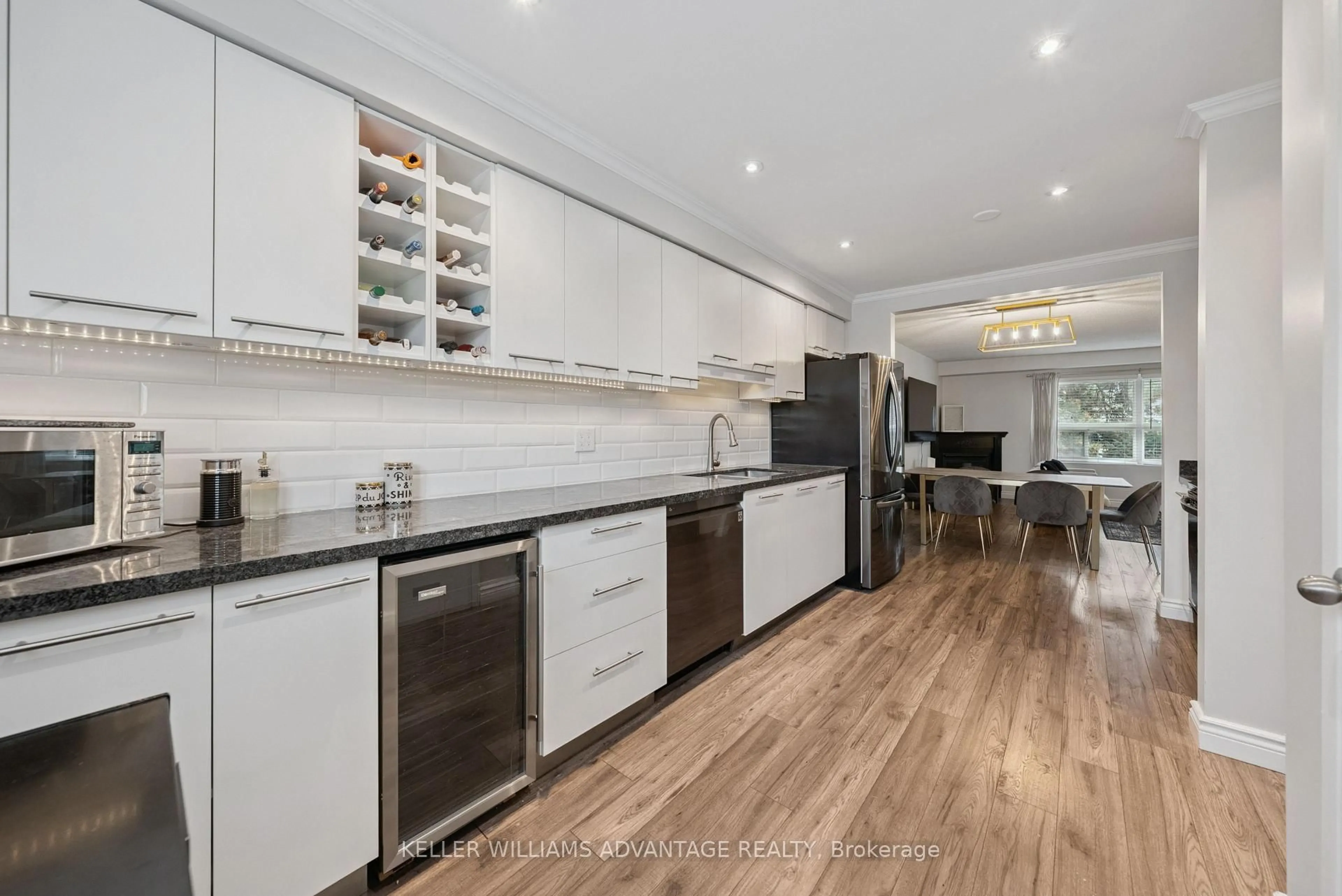 Contemporary kitchen, unknown for 1915 Denmar Rd #168, Pickering Ontario L1V 3E1