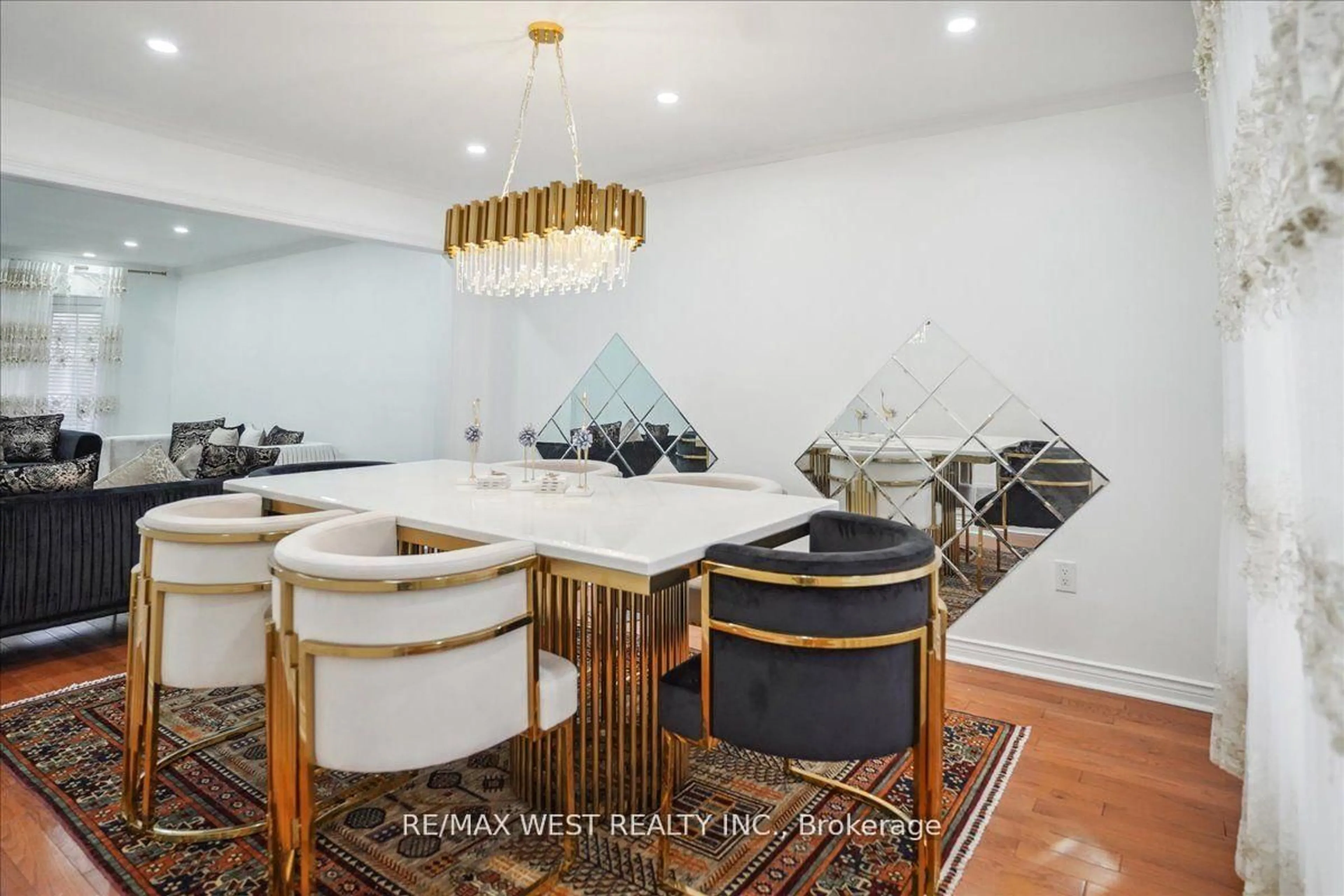 Dining room, ceramic/tile floor for 3 Branstone Dr, Whitby Ontario L1R 3B6