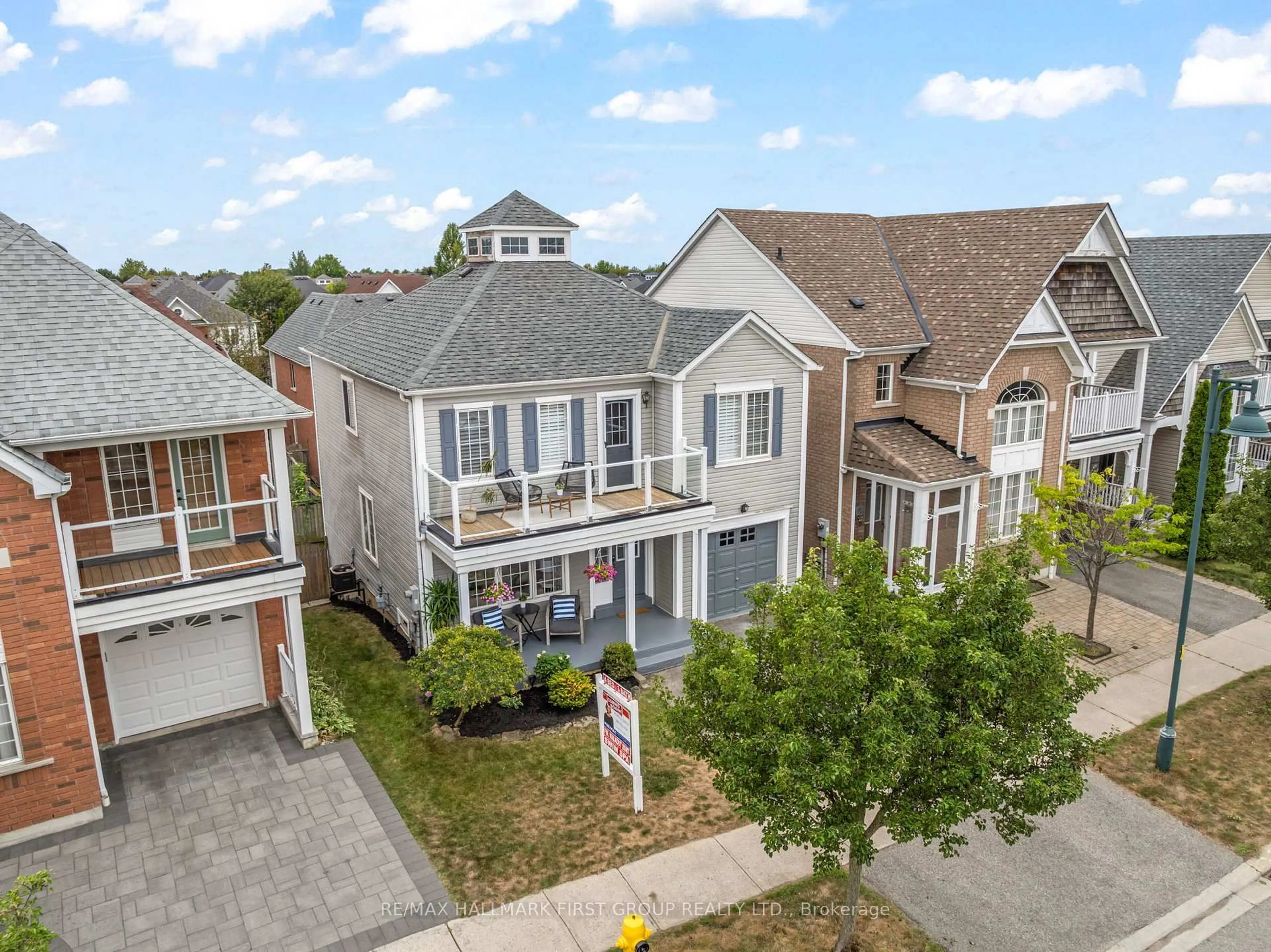 A pic from outside/outdoor area/front of a property/back of a property/a pic from drone, street for 58 Moynahan Cres, Ajax Ontario L1Z 1P1