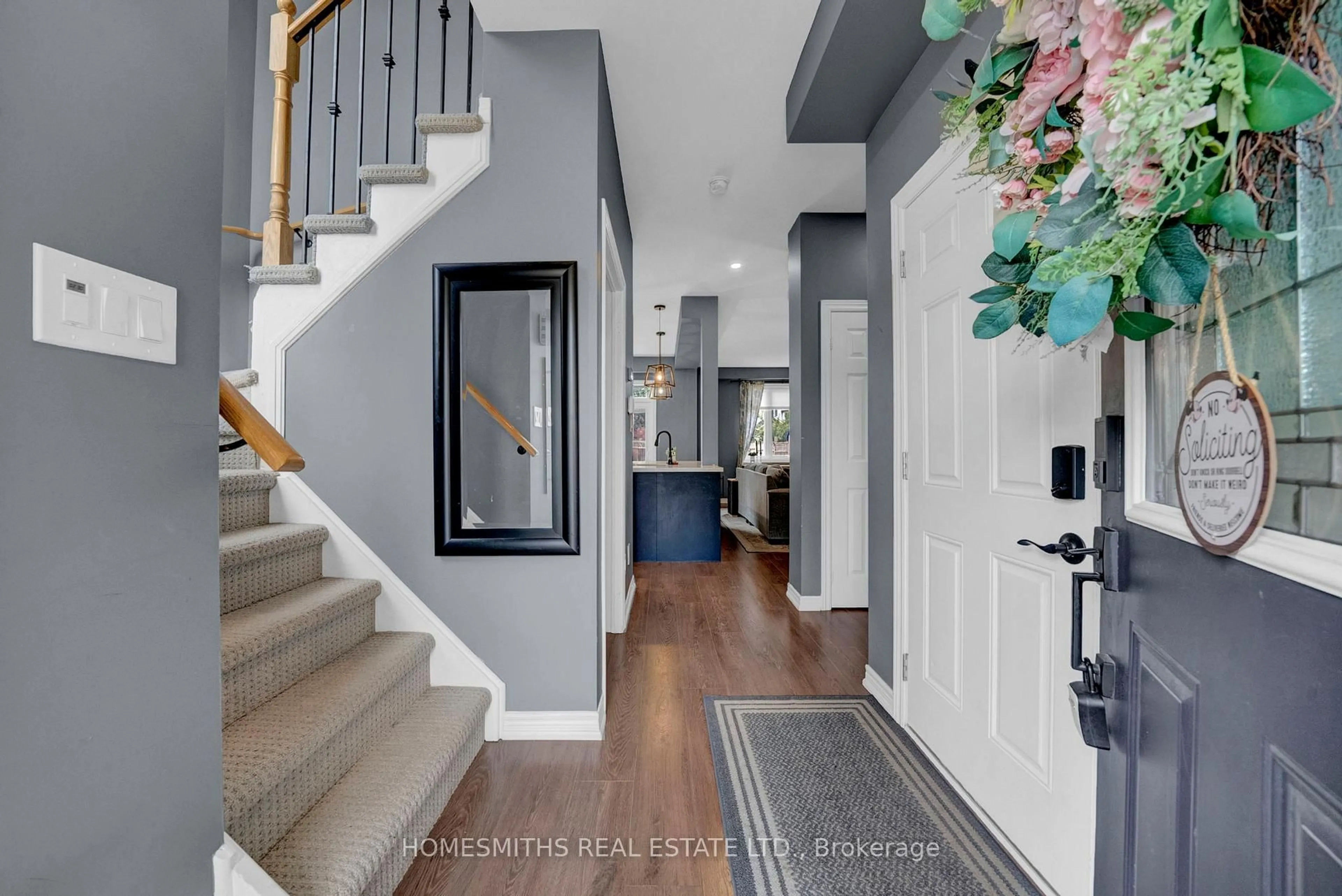 Indoor entryway for 109 Westover Dr, Clarington Ontario L1C 0M8