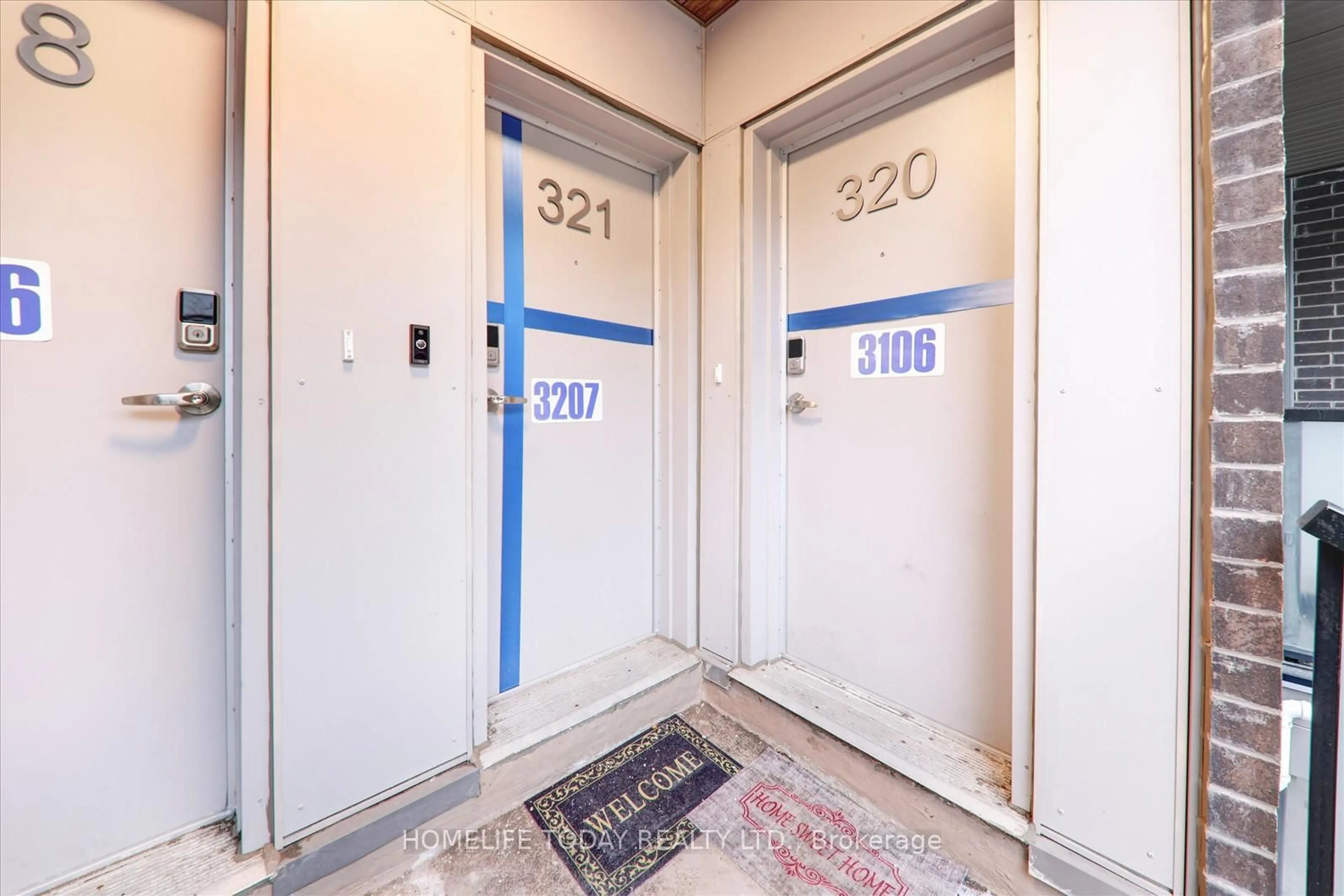 Indoor foyer for 2787 Eglington Ave #321, Toronto Ontario M1J 0B2