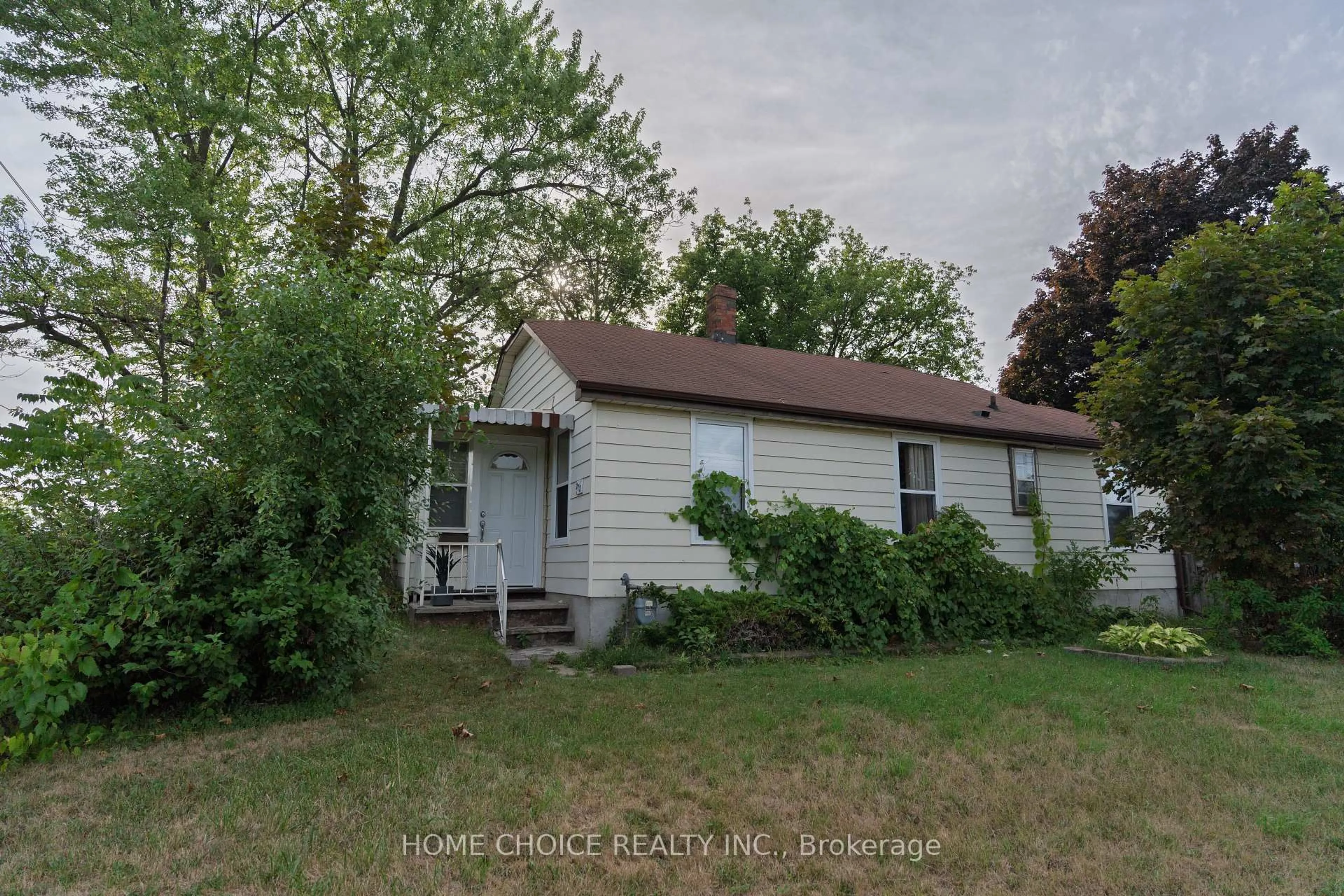 Unknown for 272 Taunton Rd, Oshawa Ontario L1G 3T5