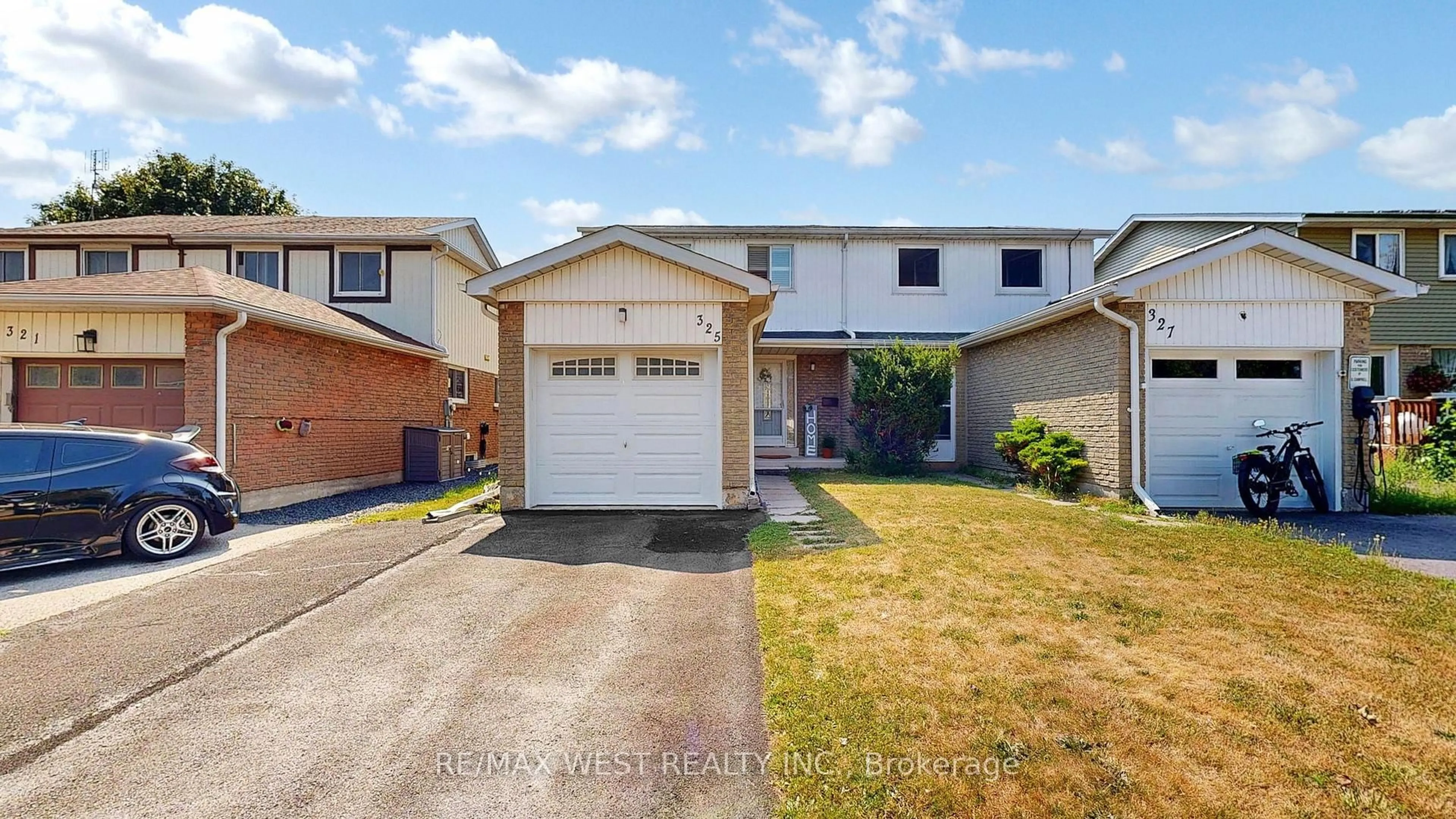 A pic from outside/outdoor area/front of a property/back of a property/a pic from drone, street for 325 Killarney Crt, Oshawa Ontario L1J 6C6