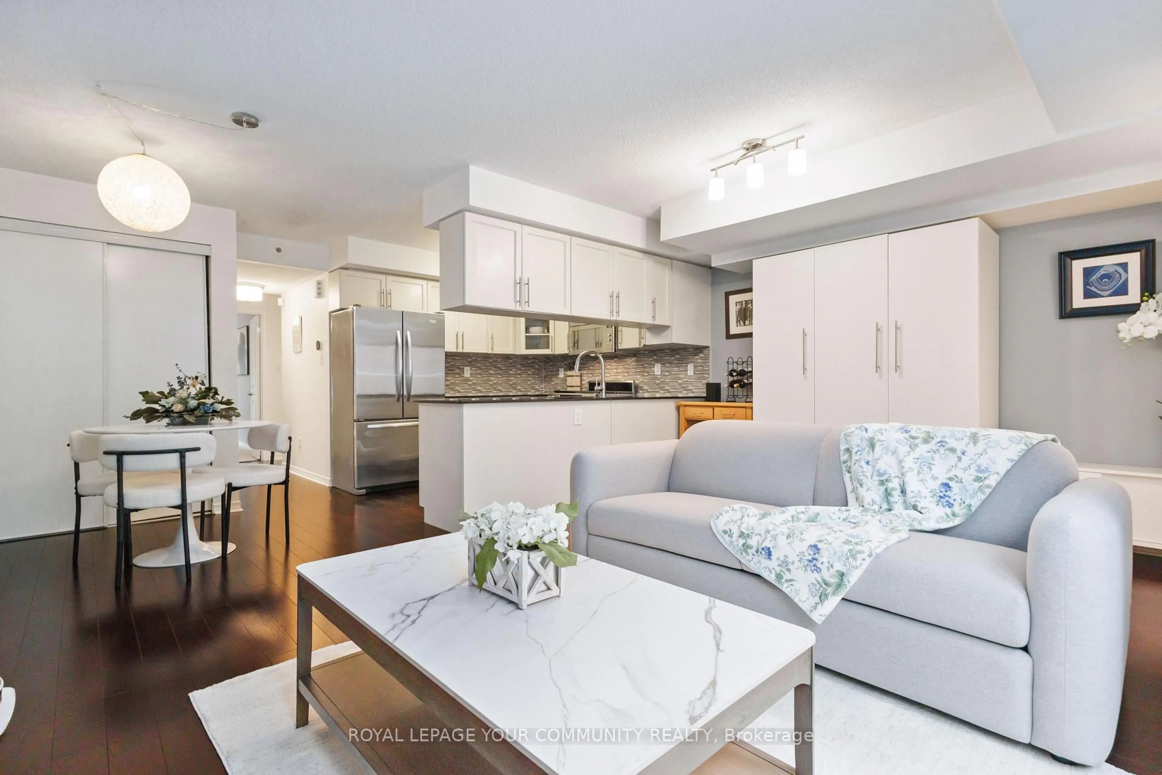 Open concept kitchen, unknown for 11 Frances Loring Lane #8, Toronto Ontario M4M 3E8