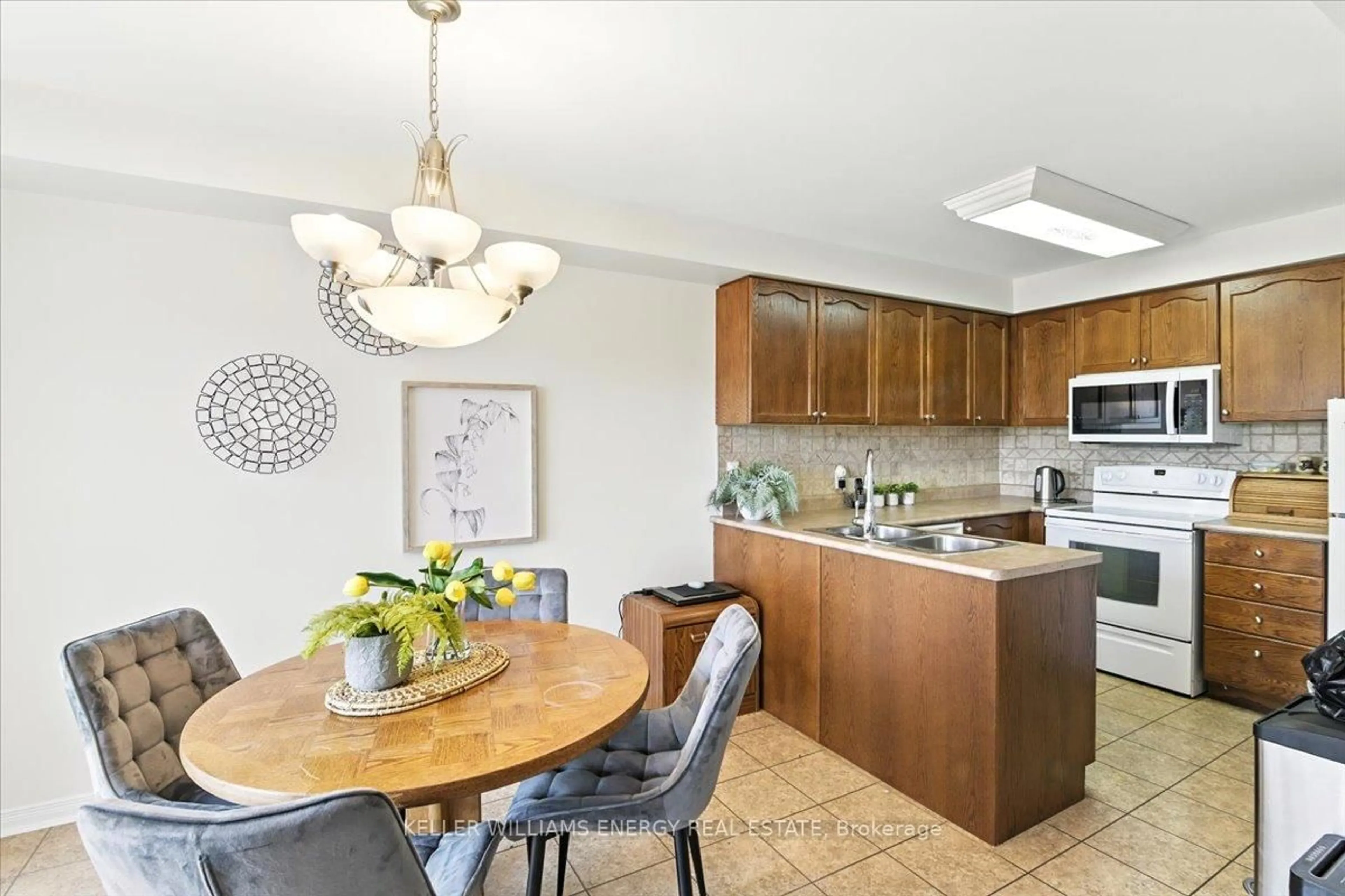 Open concept kitchen, ceramic/tile floor for 155 Lady May Dr, Whitby Ontario L1R 3M4